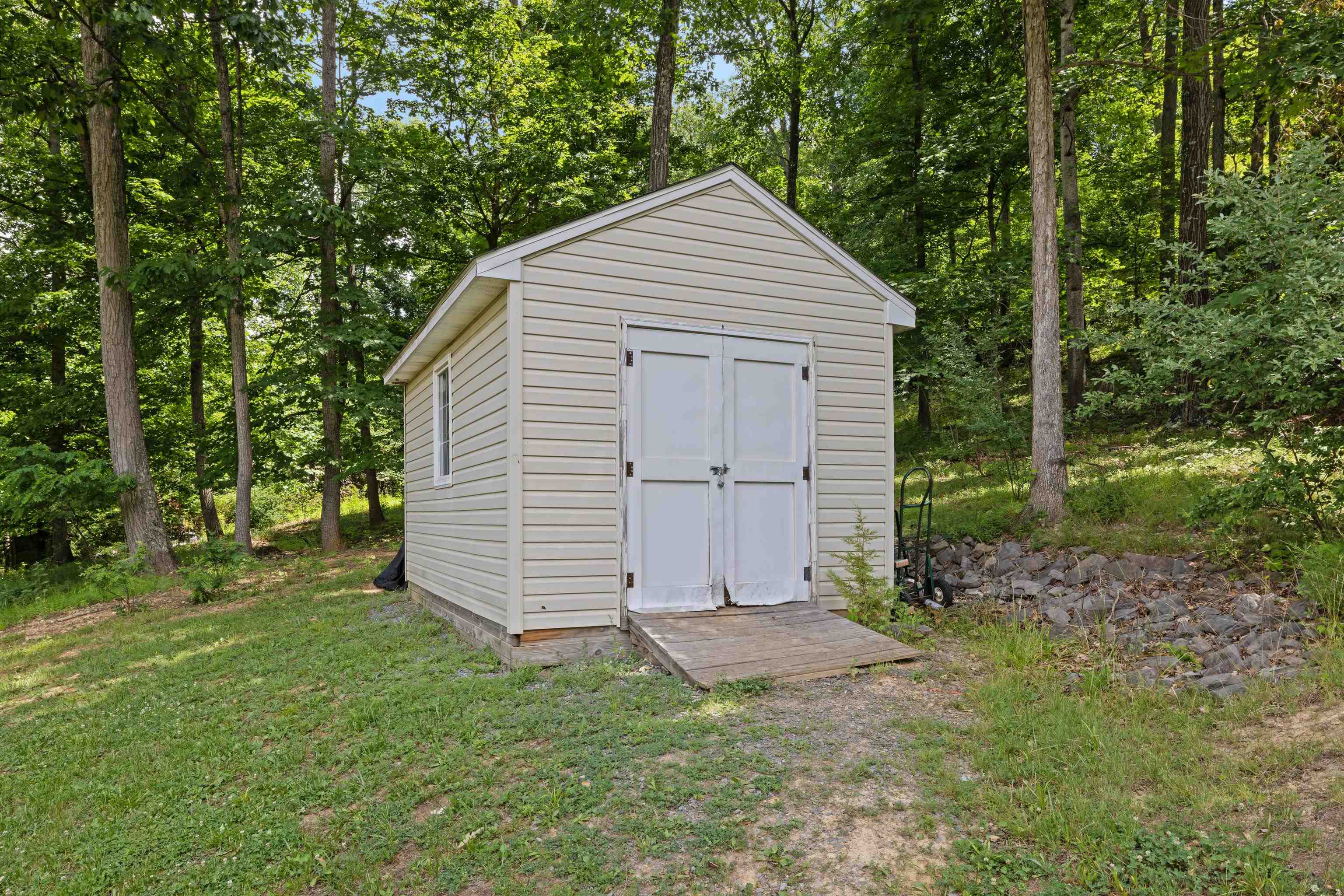 256 SKYLAR LANES WAY, WINCHESTER, Virginia 22603, 7 Bedrooms Bedrooms, ,3 BathroomsBathrooms,Residential,256 SKYLAR LANES WAY,678524 MLS # 678524 256 SKYLAR LANES WAY, WINCHESTER, Virginia 22603, 7 Bedrooms Bedrooms, ,3 BathroomsBathrooms,Residential,256 SKYLAR LANES WAY,678524 MLS # 678524