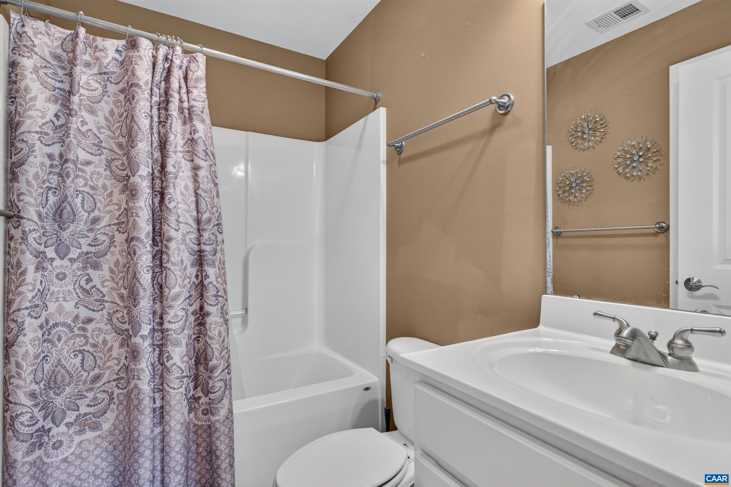 1565 NEWCASTLE CT, CHARLOTTESVILLE, Virginia 22911, 3 Bedrooms Bedrooms, ,2 BathroomsBathrooms,Residential,1565 NEWCASTLE CT,678935 MLS # 678935
