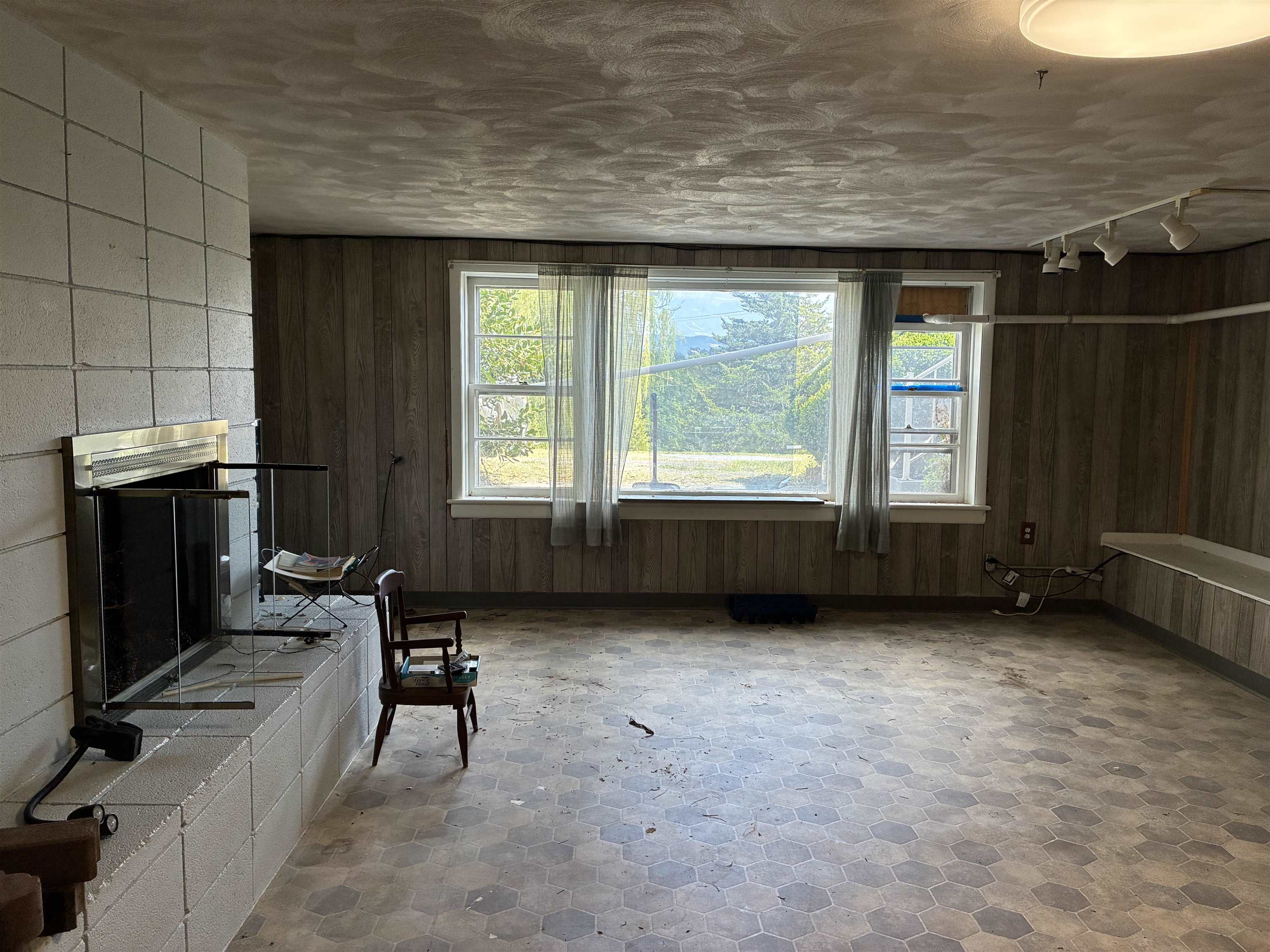 3239 WINDY HEIGHTS LN, ROCKINGHAM, Virginia 22802, 3 Bedrooms Bedrooms, ,1 BathroomBathrooms,Residential,3239 WINDY HEIGHTS LN,680833 MLS # 680833