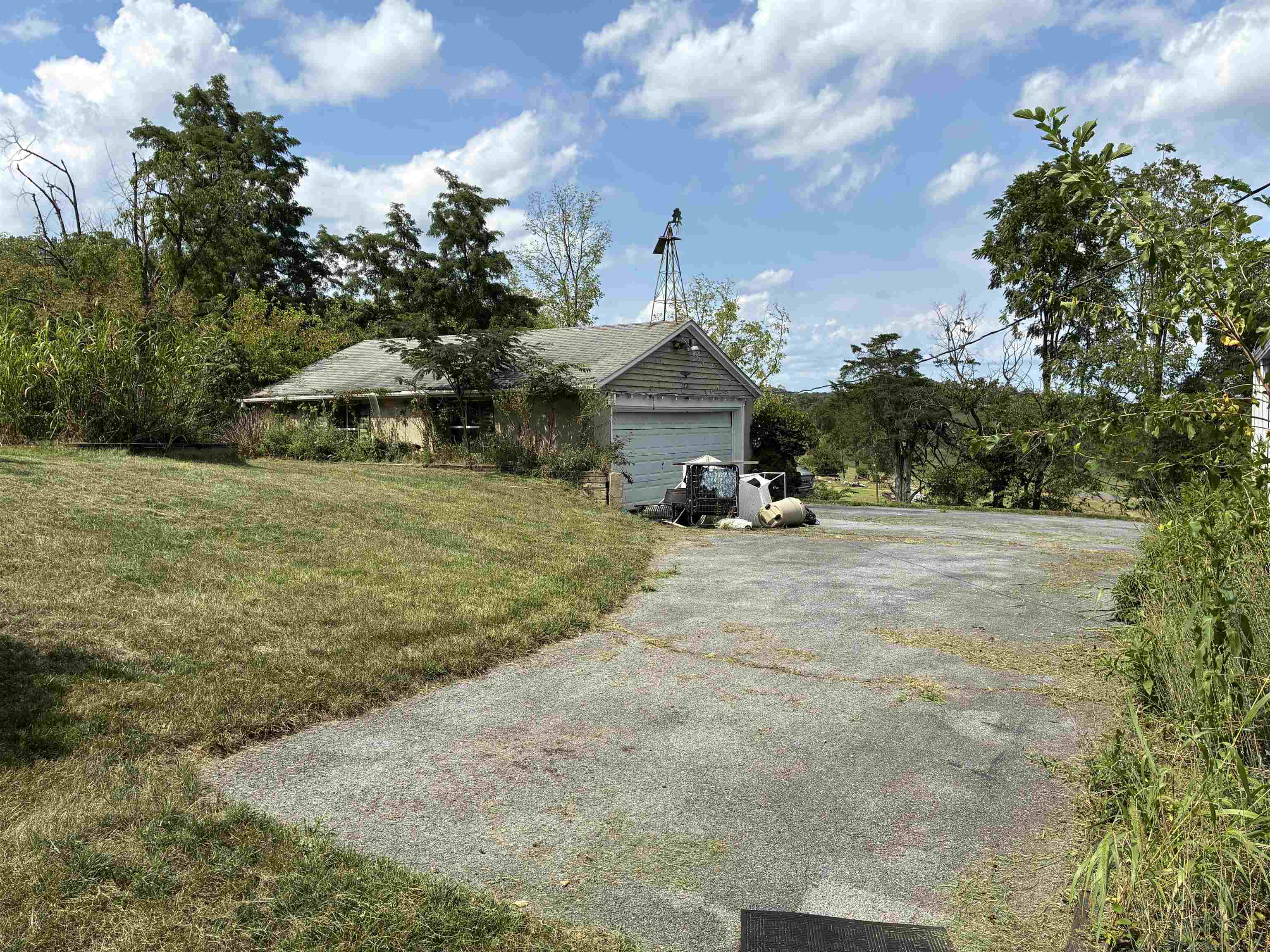 3239 WINDY HEIGHTS LN, ROCKINGHAM, Virginia 22802, 3 Bedrooms Bedrooms, ,1 BathroomBathrooms,Residential,3239 WINDY HEIGHTS LN,680833 MLS # 680833