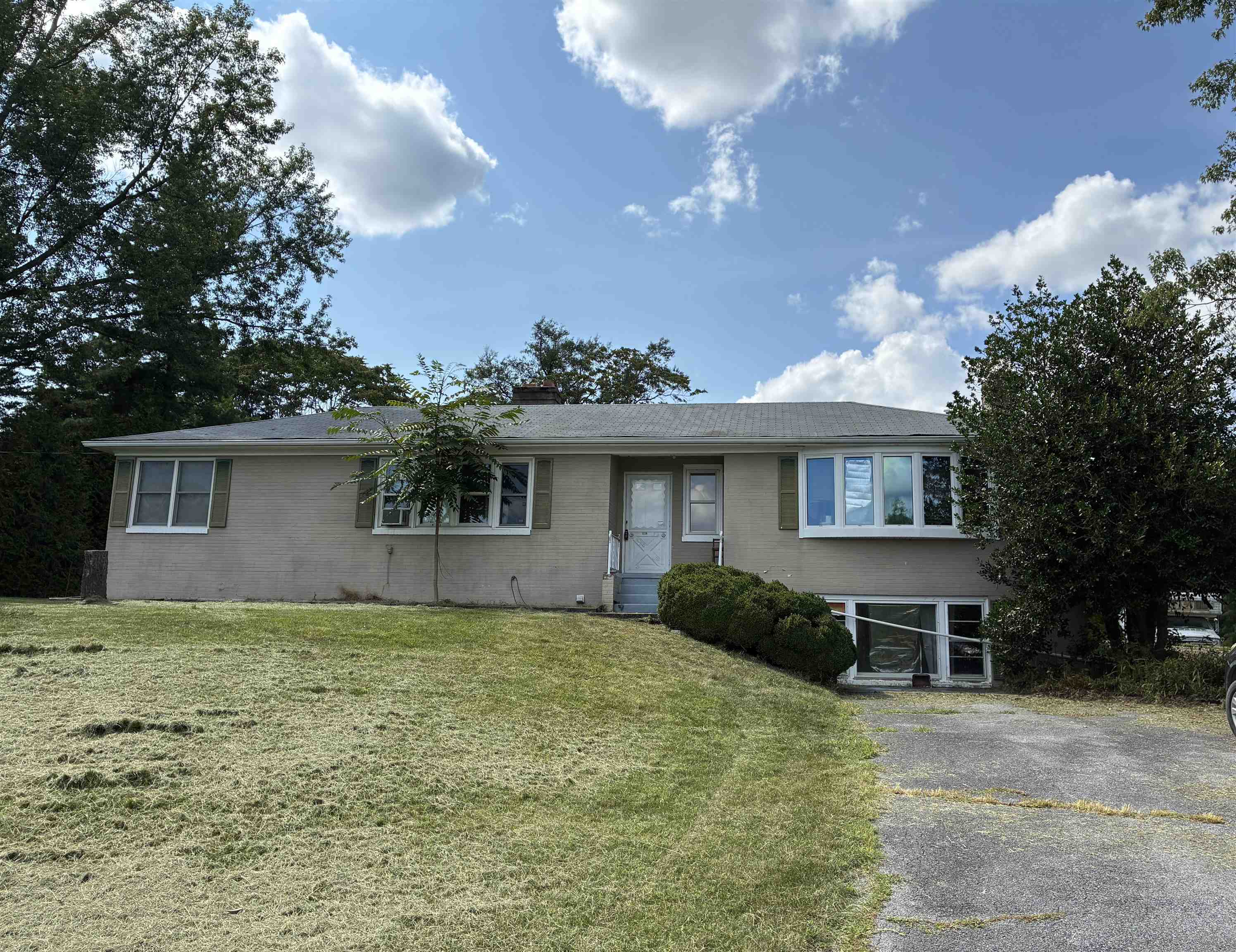 3239 WINDY HEIGHTS LN, ROCKINGHAM, Virginia 22802, 3 Bedrooms Bedrooms, ,1 BathroomBathrooms,Residential,3239 WINDY HEIGHTS LN,680833 MLS # 680833