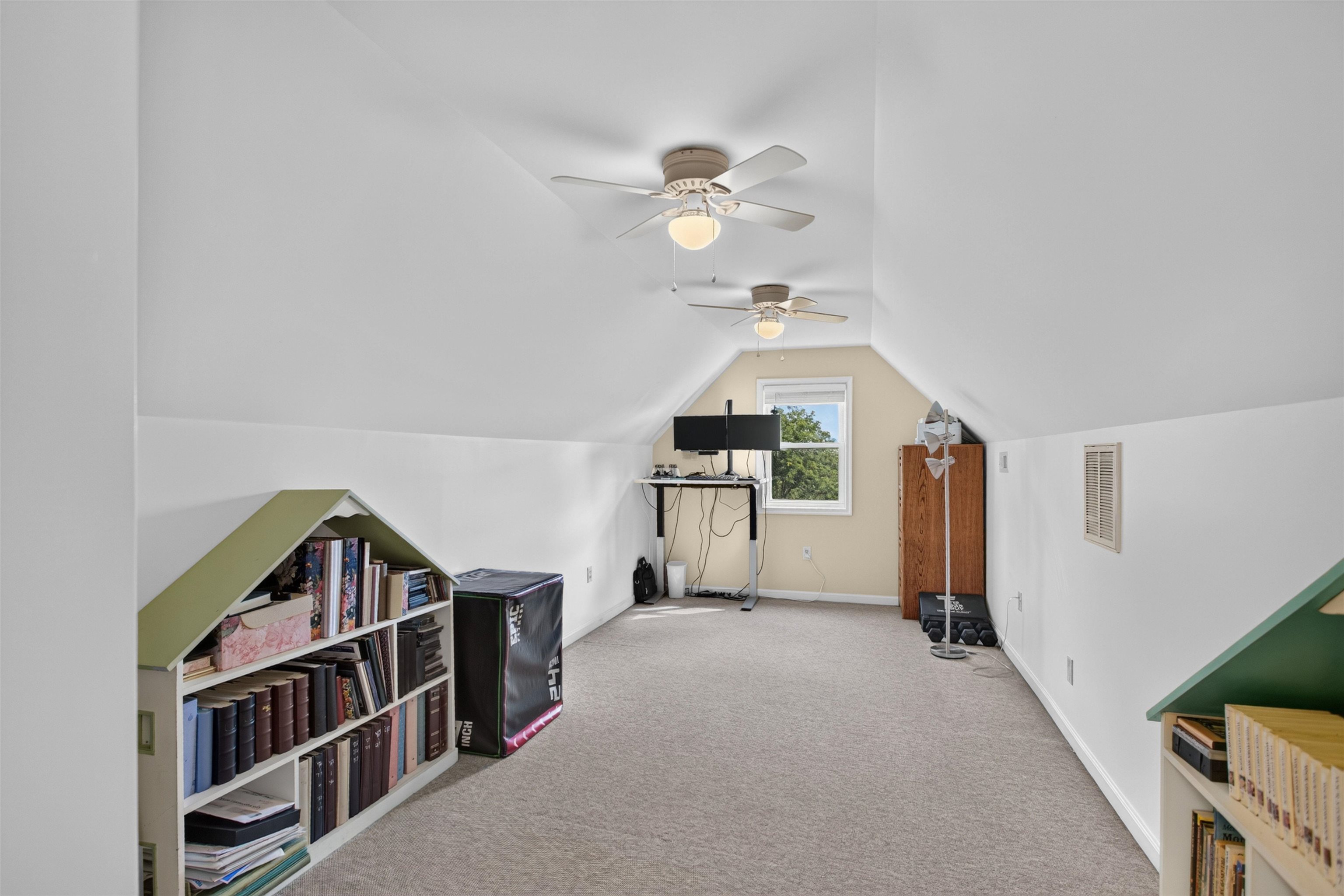 148 TURKEY KNOB RD, QUICKSBURG, Virginia 22847, 3 Bedrooms Bedrooms, ,2 BathroomsBathrooms,Residential,148 TURKEY KNOB RD,680847 MLS # 680847