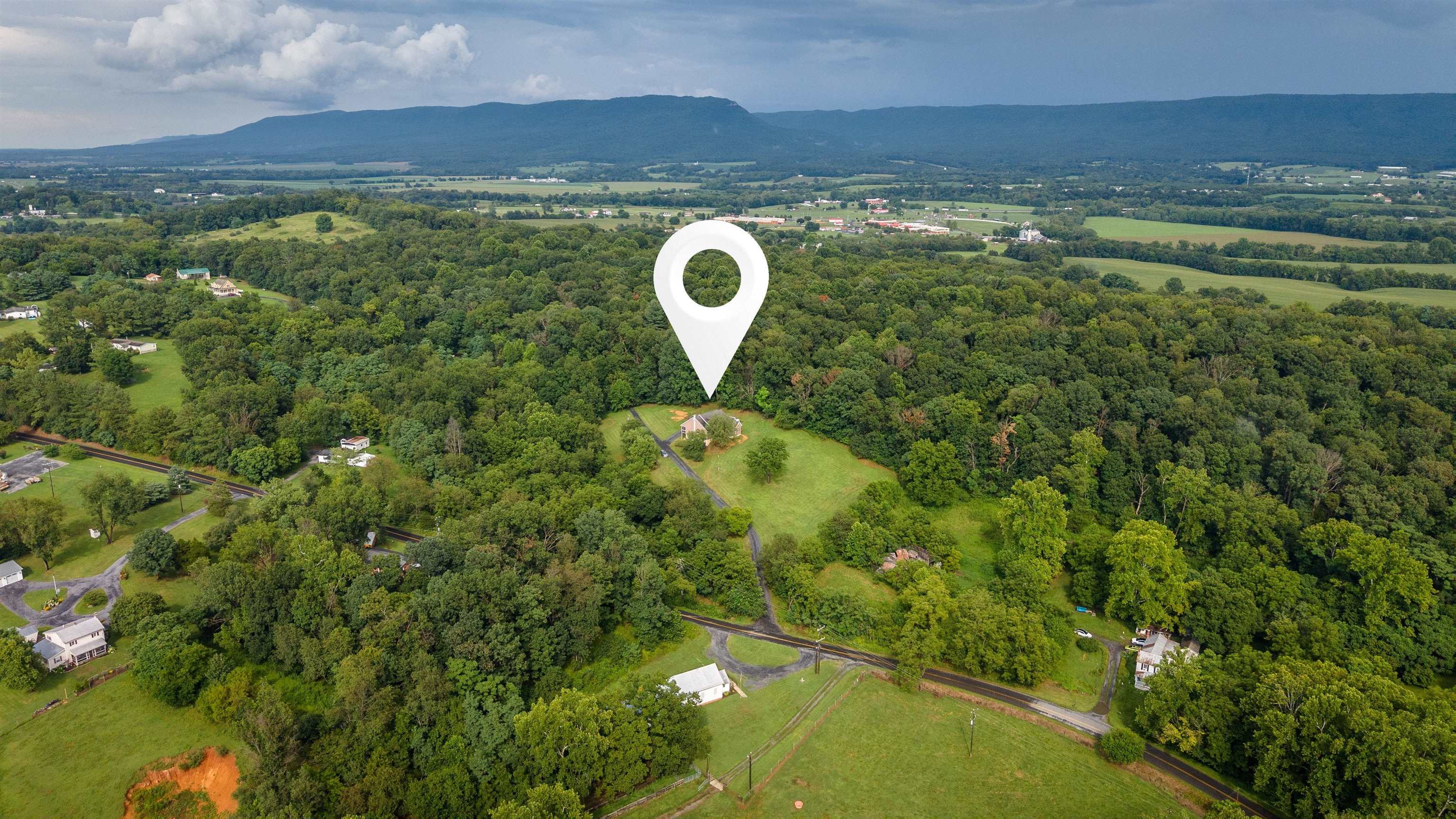 148 TURKEY KNOB RD, QUICKSBURG, Virginia 22847, 3 Bedrooms Bedrooms, ,2 BathroomsBathrooms,Residential,148 TURKEY KNOB RD,680847 MLS # 680847