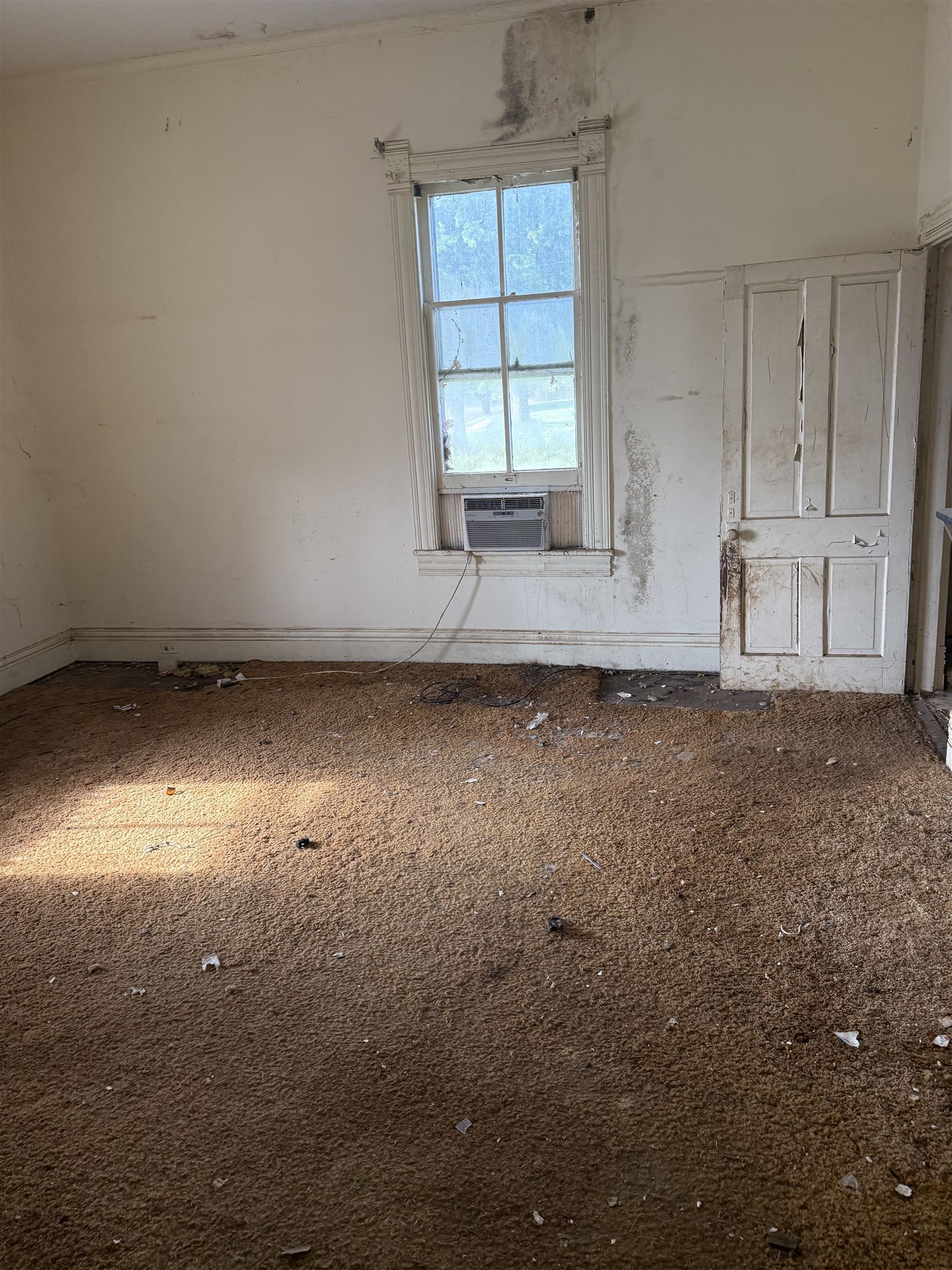 2374 MAPLE AVE, BUENA VISTA, Virginia 24416, 6 Bedrooms Bedrooms, ,3 BathroomsBathrooms,Residential,2374 MAPLE AVE,678415 MLS # 678415