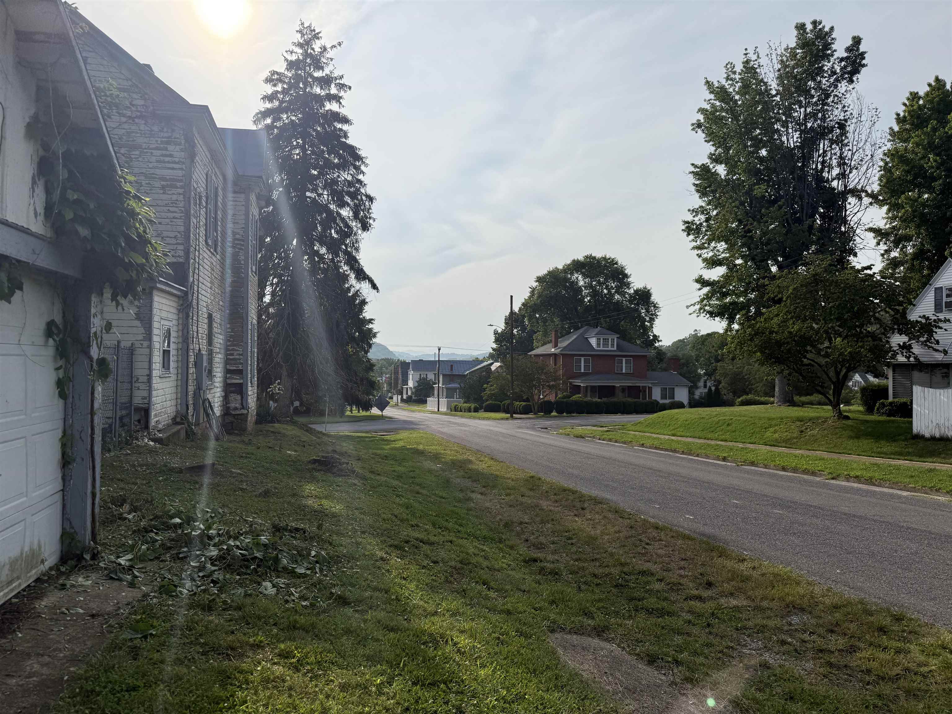 2374 MAPLE AVE, BUENA VISTA, Virginia 24416, 6 Bedrooms Bedrooms, ,3 BathroomsBathrooms,Residential,2374 MAPLE AVE,678415 MLS # 678415