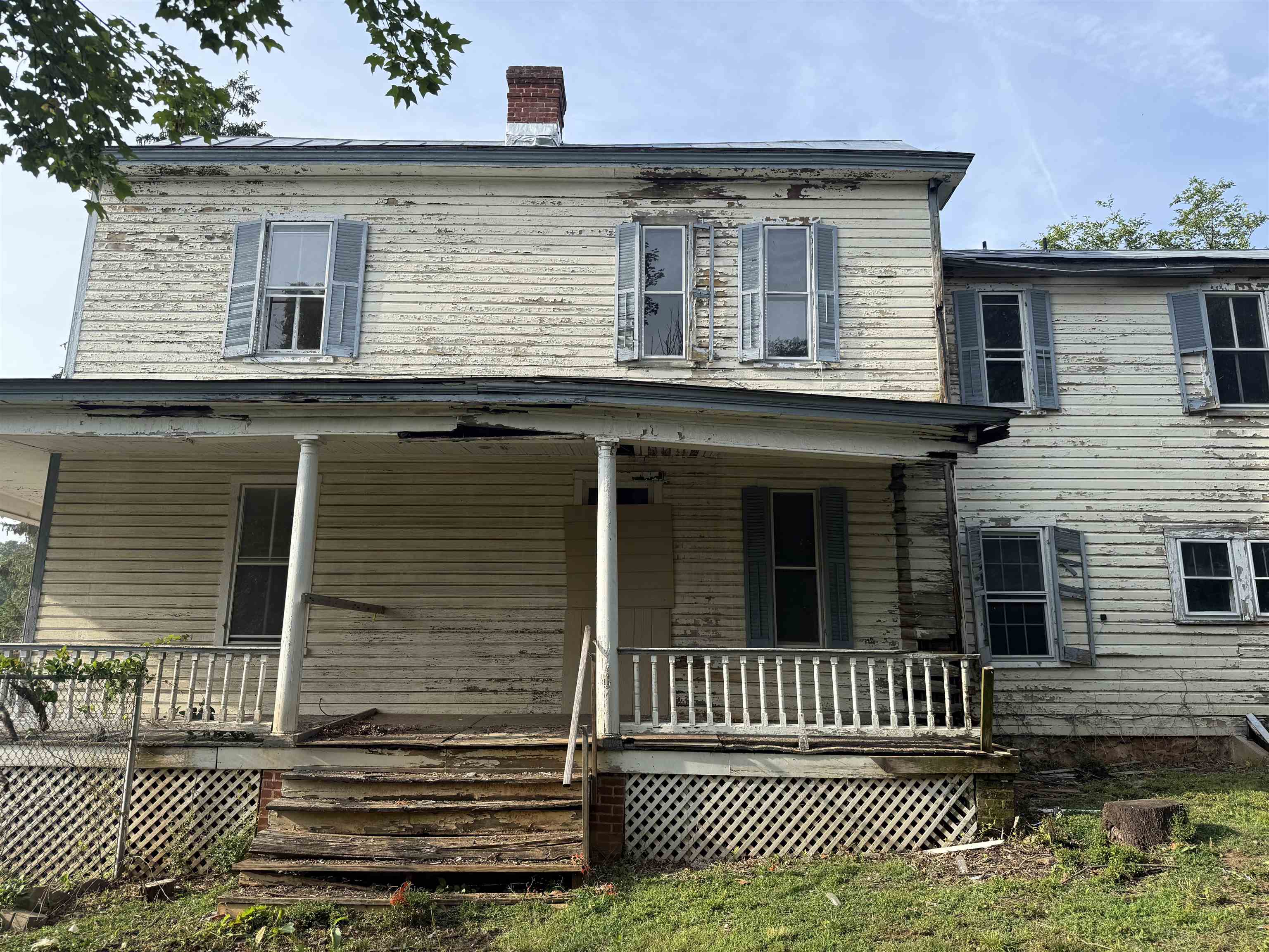 2374 MAPLE AVE, BUENA VISTA, Virginia 24416, 6 Bedrooms Bedrooms, ,3 BathroomsBathrooms,Residential,2374 MAPLE AVE,678415 MLS # 678415