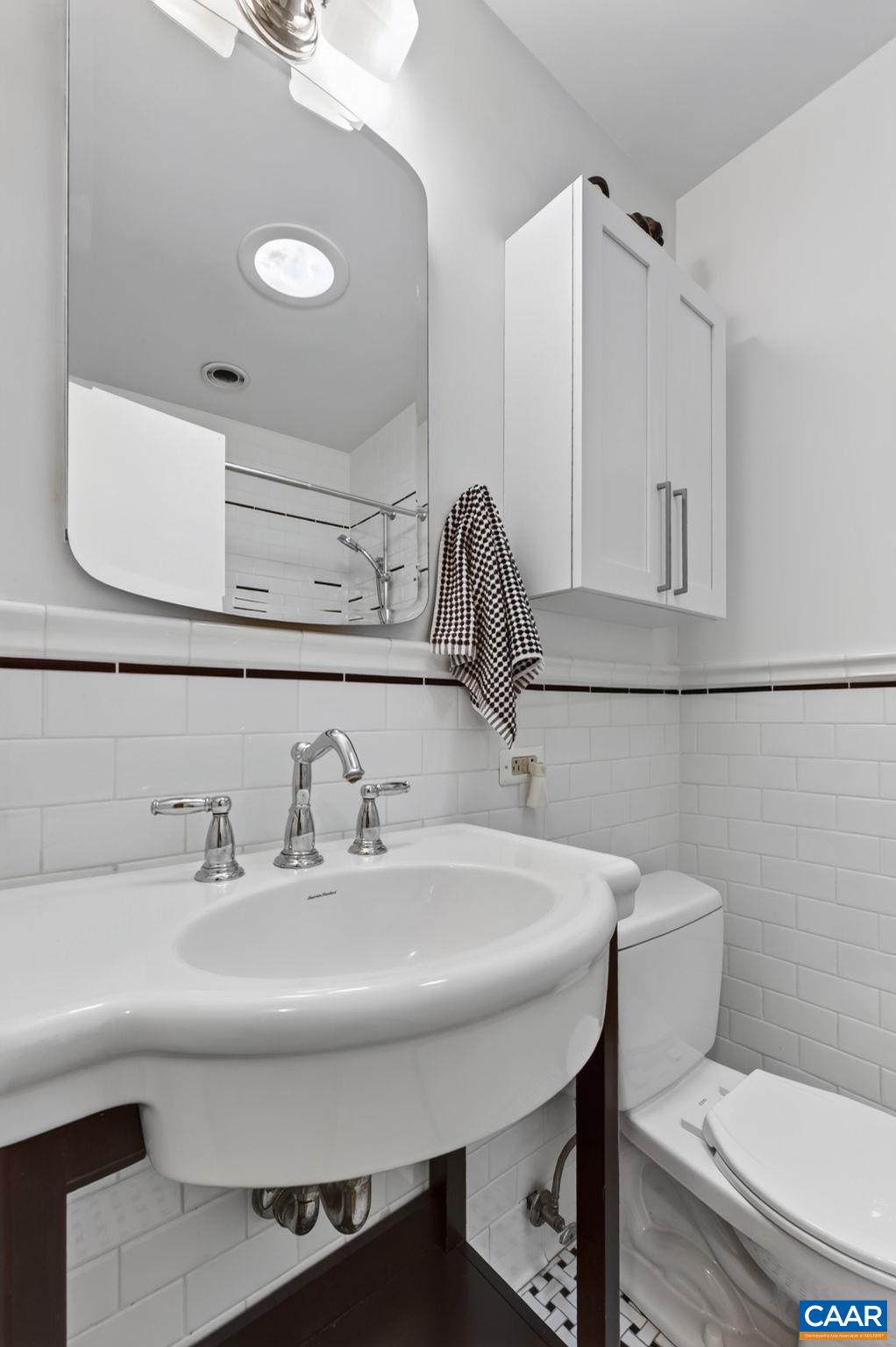 1715 ESSEX RD, CHARLOTTESVILLE, Virginia 22901, 3 Bedrooms Bedrooms, ,2 BathroomsBathrooms,Residential,1715 ESSEX RD,680848 MLS # 680848 1715 ESSEX RD, CHARLOTTESVILLE, Virginia 22901, 3 Bedrooms Bedrooms, ,2 BathroomsBathrooms,Residential,1715 ESSEX RD,680848 MLS # 680848