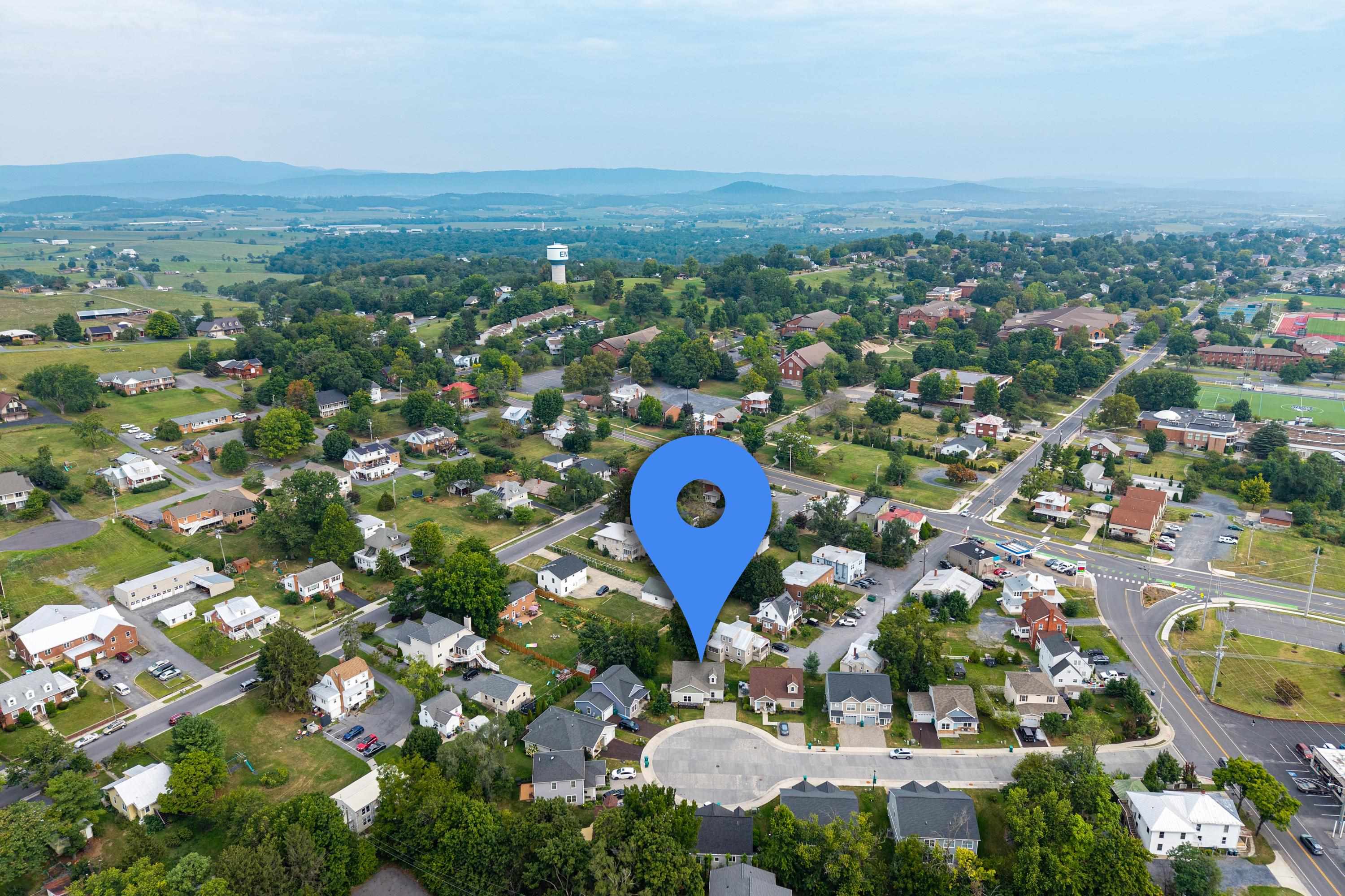 1128 SATURDAY DR, HARRISONBURG, Virginia 22802, 3 Bedrooms Bedrooms, ,2 BathroomsBathrooms,Residential,1128 SATURDAY DR,680850 MLS # 680850
