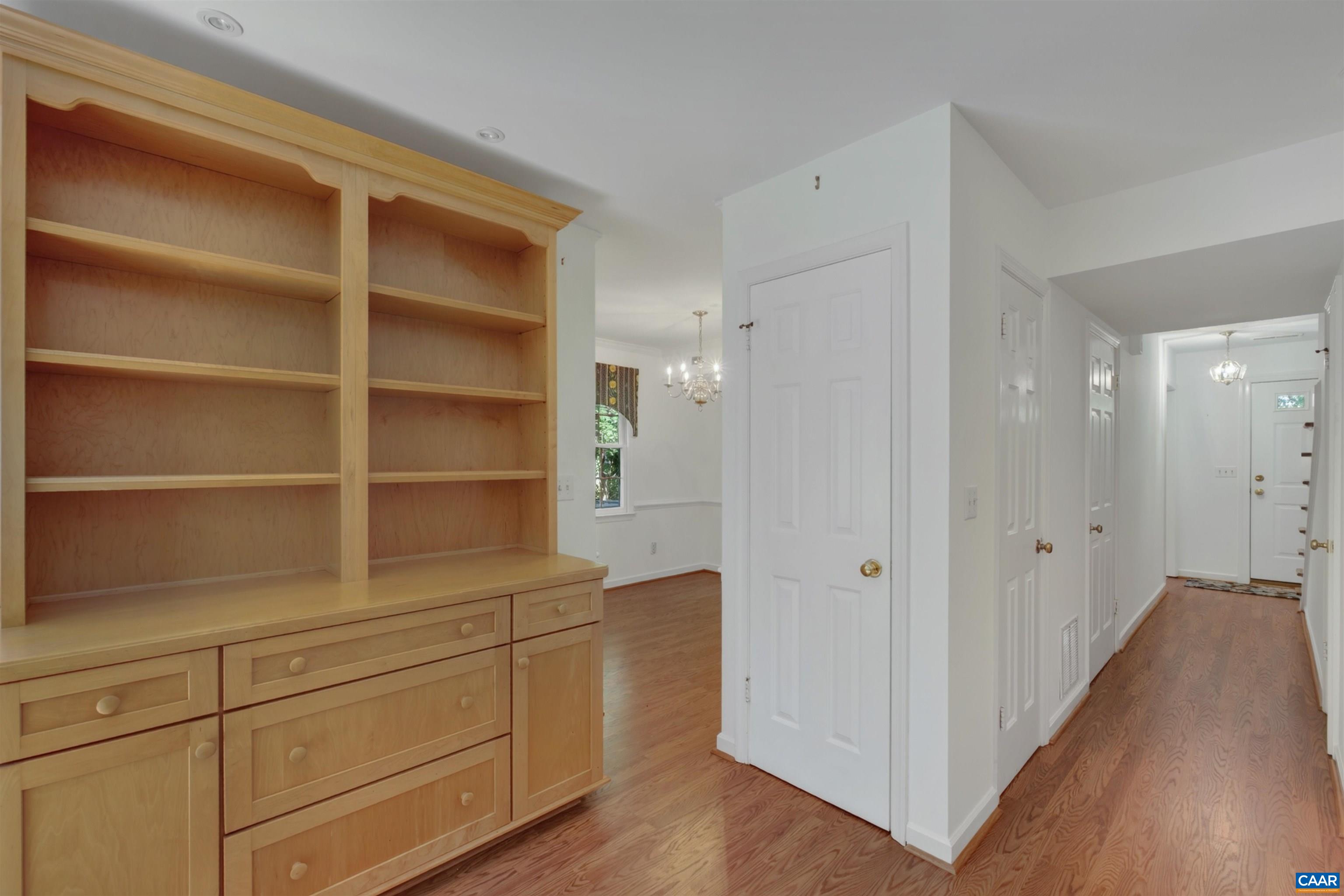 936 HUNTWOOD LN, CHARLOTTESVILLE, Virginia 22901, 3 Bedrooms Bedrooms, ,1 BathroomBathrooms,Residential,936 HUNTWOOD LN,680851 MLS # 680851 936 HUNTWOOD LN, CHARLOTTESVILLE, Virginia 22901, 3 Bedrooms Bedrooms, ,1 BathroomBathrooms,Residential,936 HUNTWOOD LN,680851 MLS # 680851