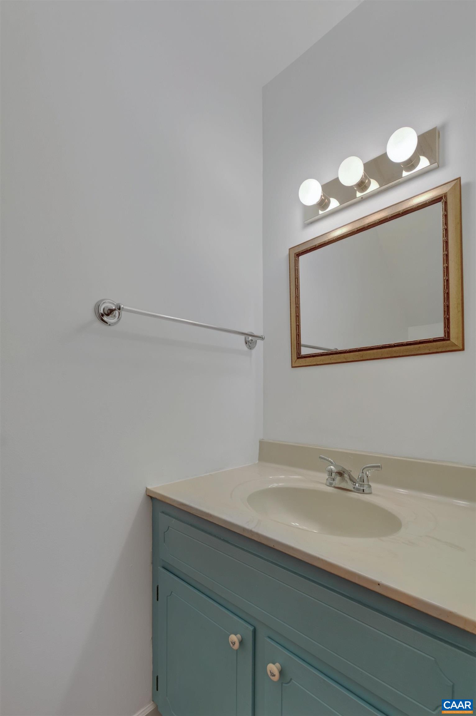936 HUNTWOOD LN, CHARLOTTESVILLE, Virginia 22901, 3 Bedrooms Bedrooms, ,1 BathroomBathrooms,Residential,936 HUNTWOOD LN,680851 MLS # 680851 936 HUNTWOOD LN, CHARLOTTESVILLE, Virginia 22901, 3 Bedrooms Bedrooms, ,1 BathroomBathrooms,Residential,936 HUNTWOOD LN,680851 MLS # 680851