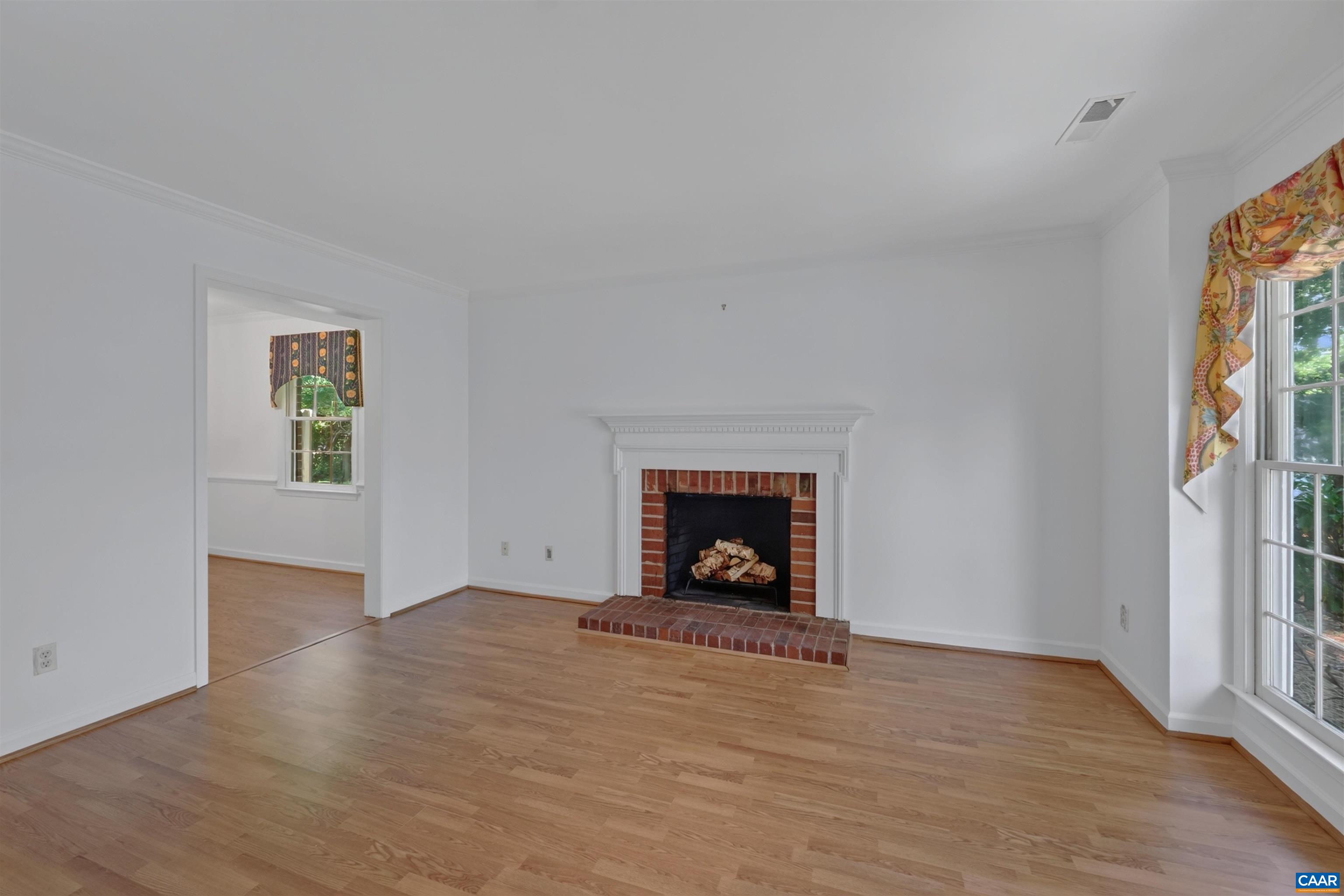 936 HUNTWOOD LN, CHARLOTTESVILLE, Virginia 22901, 3 Bedrooms Bedrooms, ,1 BathroomBathrooms,Residential,936 HUNTWOOD LN,680851 MLS # 680851 936 HUNTWOOD LN, CHARLOTTESVILLE, Virginia 22901, 3 Bedrooms Bedrooms, ,1 BathroomBathrooms,Residential,936 HUNTWOOD LN,680851 MLS # 680851
