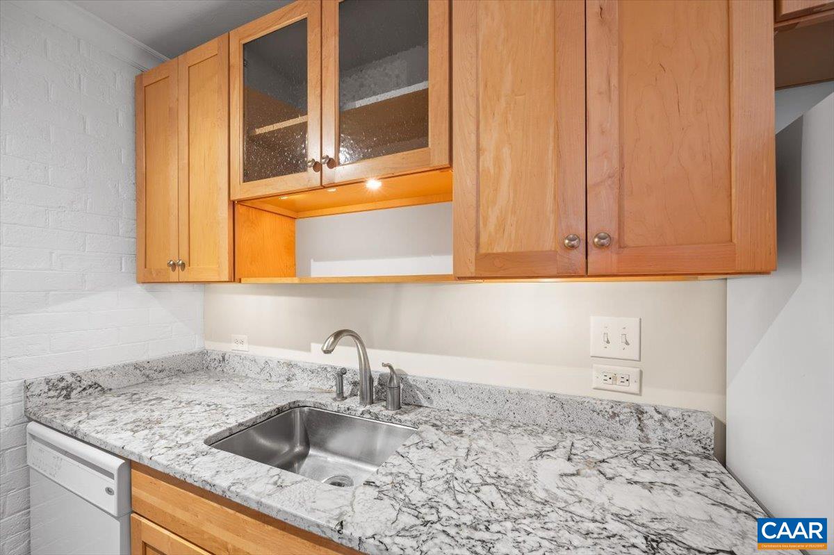 1800 JEFFERSON PARK AVE, CHARLOTTESVILLE, Virginia 22903, 2 Bedrooms Bedrooms, ,1 BathroomBathrooms,Residential,1800 JEFFERSON PARK AVE,680856 MLS # 680856 1800 JEFFERSON PARK AVE, CHARLOTTESVILLE, Virginia 22903, 2 Bedrooms Bedrooms, ,1 BathroomBathrooms,Residential,1800 JEFFERSON PARK AVE,680856 MLS # 680856