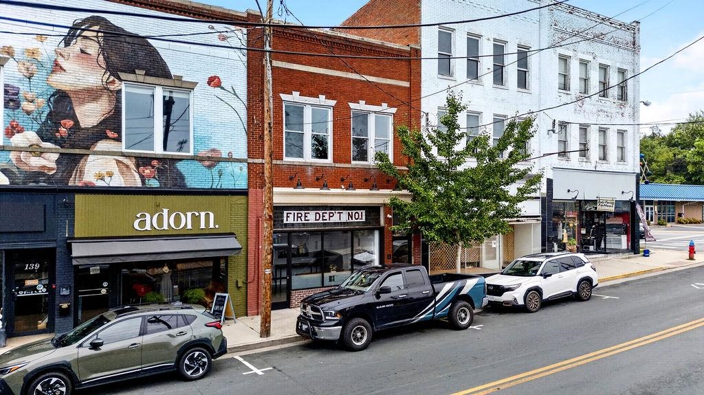 143 N WAYNE AVE, WAYNESBORO, Virginia 22980, ,Commercial,143 N WAYNE AVE,680891 MLS # 680891