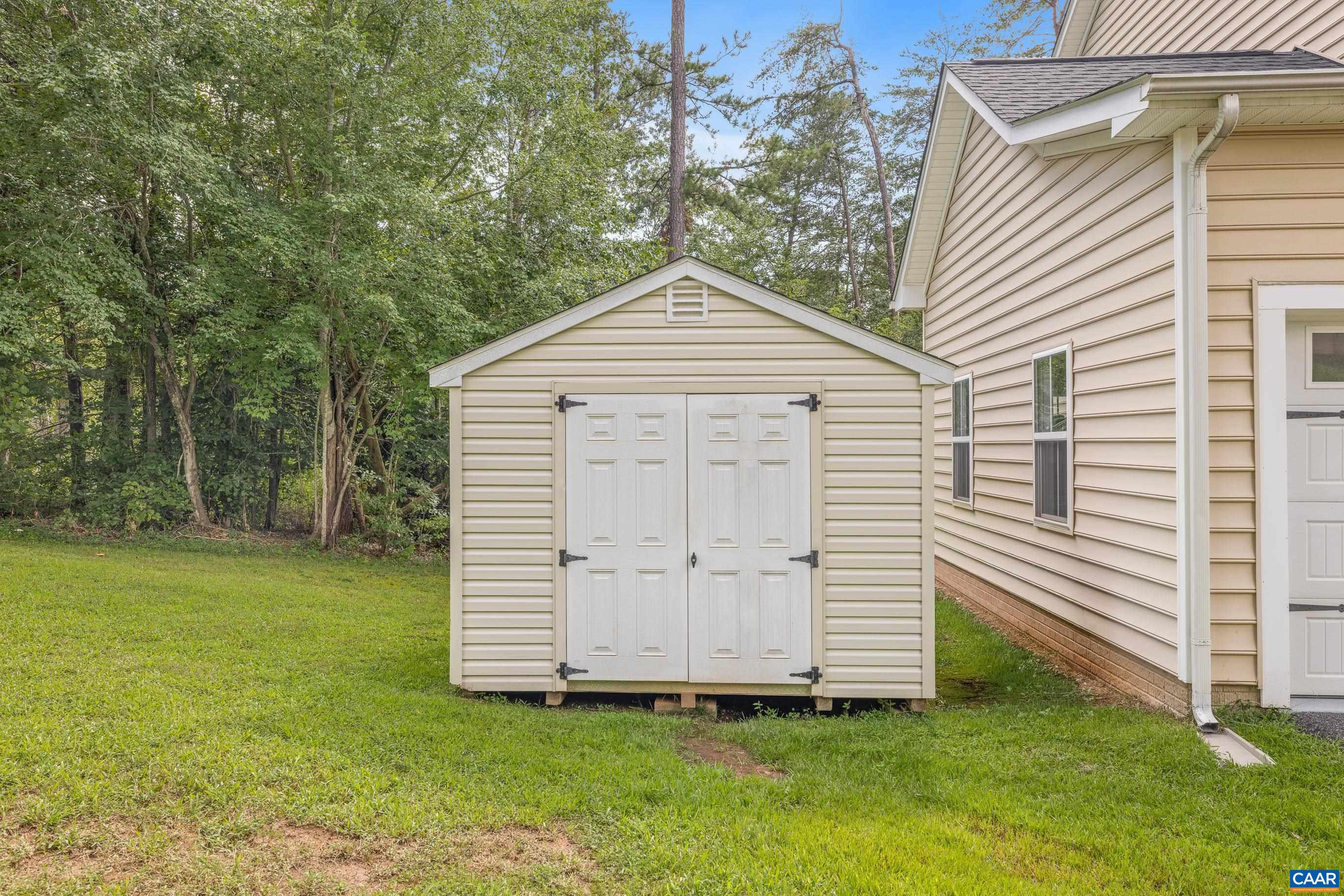6272 FLINTSTONE DR, BARBOURSVILLE, Virginia 22923, 3 Bedrooms Bedrooms, ,2 BathroomsBathrooms,Residential,6272 FLINTSTONE DR,680846 MLS # 680846 6272 FLINTSTONE DR, BARBOURSVILLE, Virginia 22923, 3 Bedrooms Bedrooms, ,2 BathroomsBathrooms,Residential,6272 FLINTSTONE DR,680846 MLS # 680846