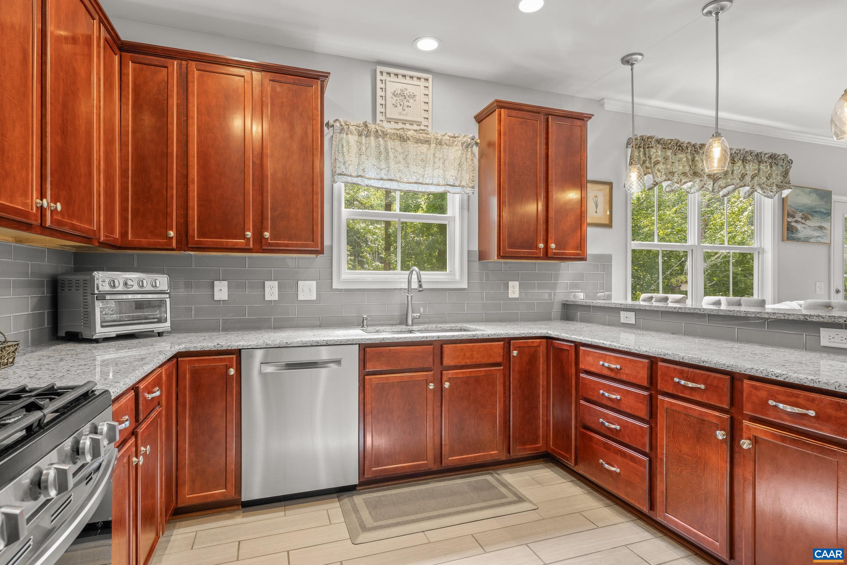 6272 FLINTSTONE DR, BARBOURSVILLE, Virginia 22923, 3 Bedrooms Bedrooms, ,2 BathroomsBathrooms,Residential,6272 FLINTSTONE DR,680846 MLS # 680846 6272 FLINTSTONE DR, BARBOURSVILLE, Virginia 22923, 3 Bedrooms Bedrooms, ,2 BathroomsBathrooms,Residential,6272 FLINTSTONE DR,680846 MLS # 680846