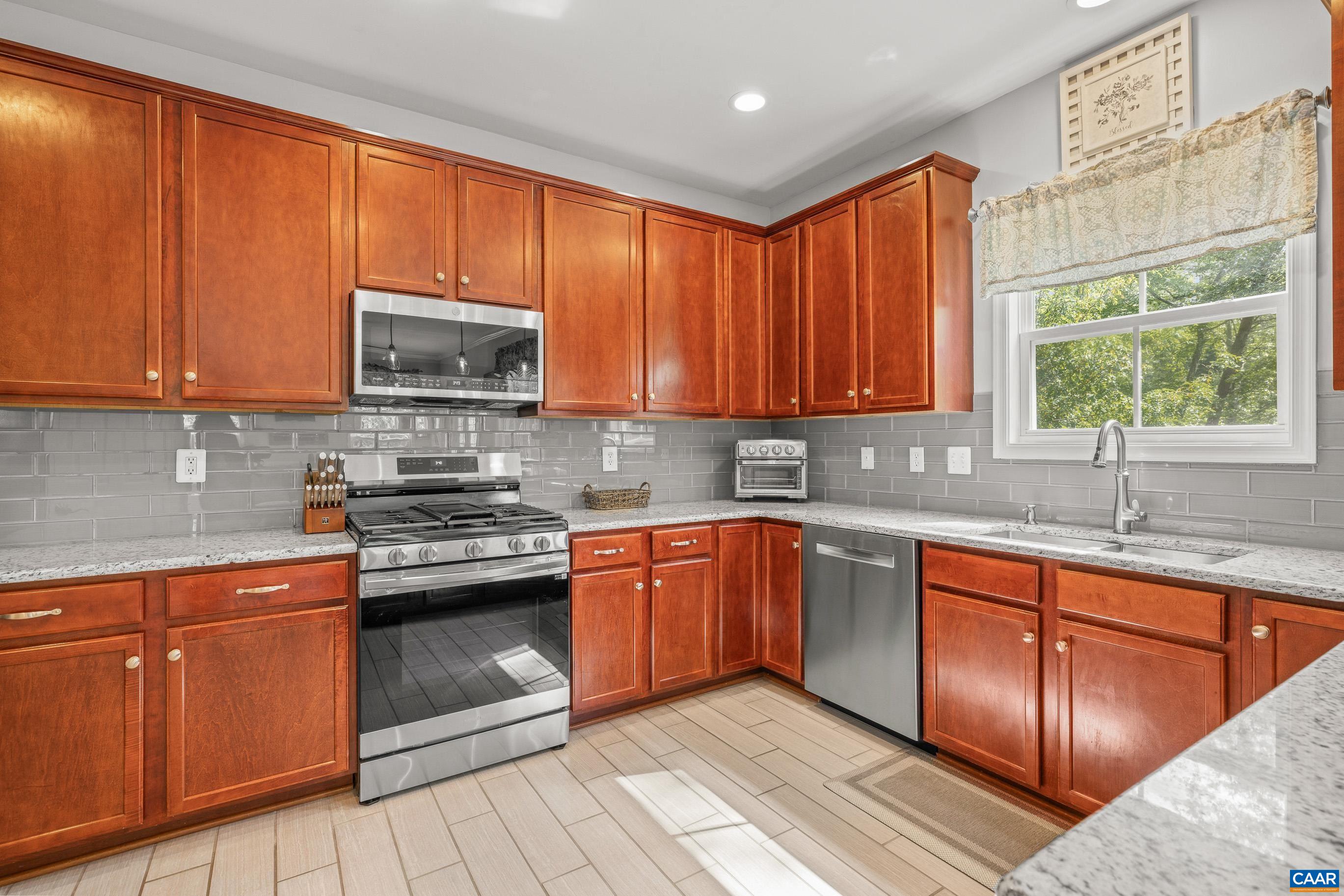 6272 FLINTSTONE DR, BARBOURSVILLE, Virginia 22923, 3 Bedrooms Bedrooms, ,2 BathroomsBathrooms,Residential,6272 FLINTSTONE DR,680846 MLS # 680846 6272 FLINTSTONE DR, BARBOURSVILLE, Virginia 22923, 3 Bedrooms Bedrooms, ,2 BathroomsBathrooms,Residential,6272 FLINTSTONE DR,680846 MLS # 680846