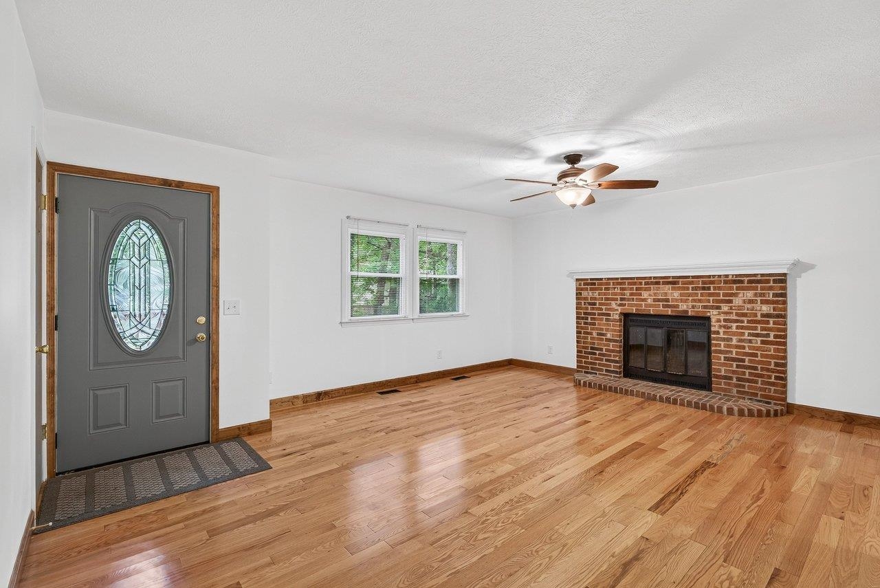 120 RUNKLE CT, MCGAHEYSVILLE, Virginia 22840, 3 Bedrooms Bedrooms, ,2 BathroomsBathrooms,Residential,120 RUNKLE CT,680866 MLS # 680866 120 RUNKLE CT, MCGAHEYSVILLE, Virginia 22840, 3 Bedrooms Bedrooms, ,2 BathroomsBathrooms,Residential,120 RUNKLE CT,680866 MLS # 680866