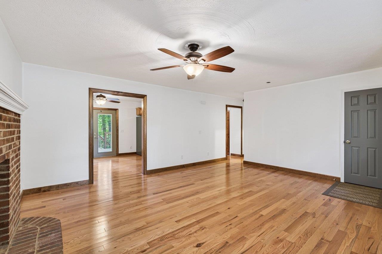 120 RUNKLE CT, MCGAHEYSVILLE, Virginia 22840, 3 Bedrooms Bedrooms, ,2 BathroomsBathrooms,Residential,120 RUNKLE CT,680866 MLS # 680866 120 RUNKLE CT, MCGAHEYSVILLE, Virginia 22840, 3 Bedrooms Bedrooms, ,2 BathroomsBathrooms,Residential,120 RUNKLE CT,680866 MLS # 680866