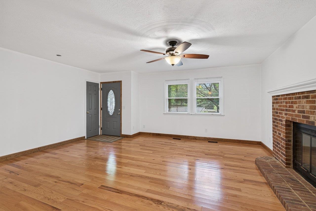 120 RUNKLE CT, MCGAHEYSVILLE, Virginia 22840, 3 Bedrooms Bedrooms, ,2 BathroomsBathrooms,Residential,120 RUNKLE CT,680866 MLS # 680866 120 RUNKLE CT, MCGAHEYSVILLE, Virginia 22840, 3 Bedrooms Bedrooms, ,2 BathroomsBathrooms,Residential,120 RUNKLE CT,680866 MLS # 680866
