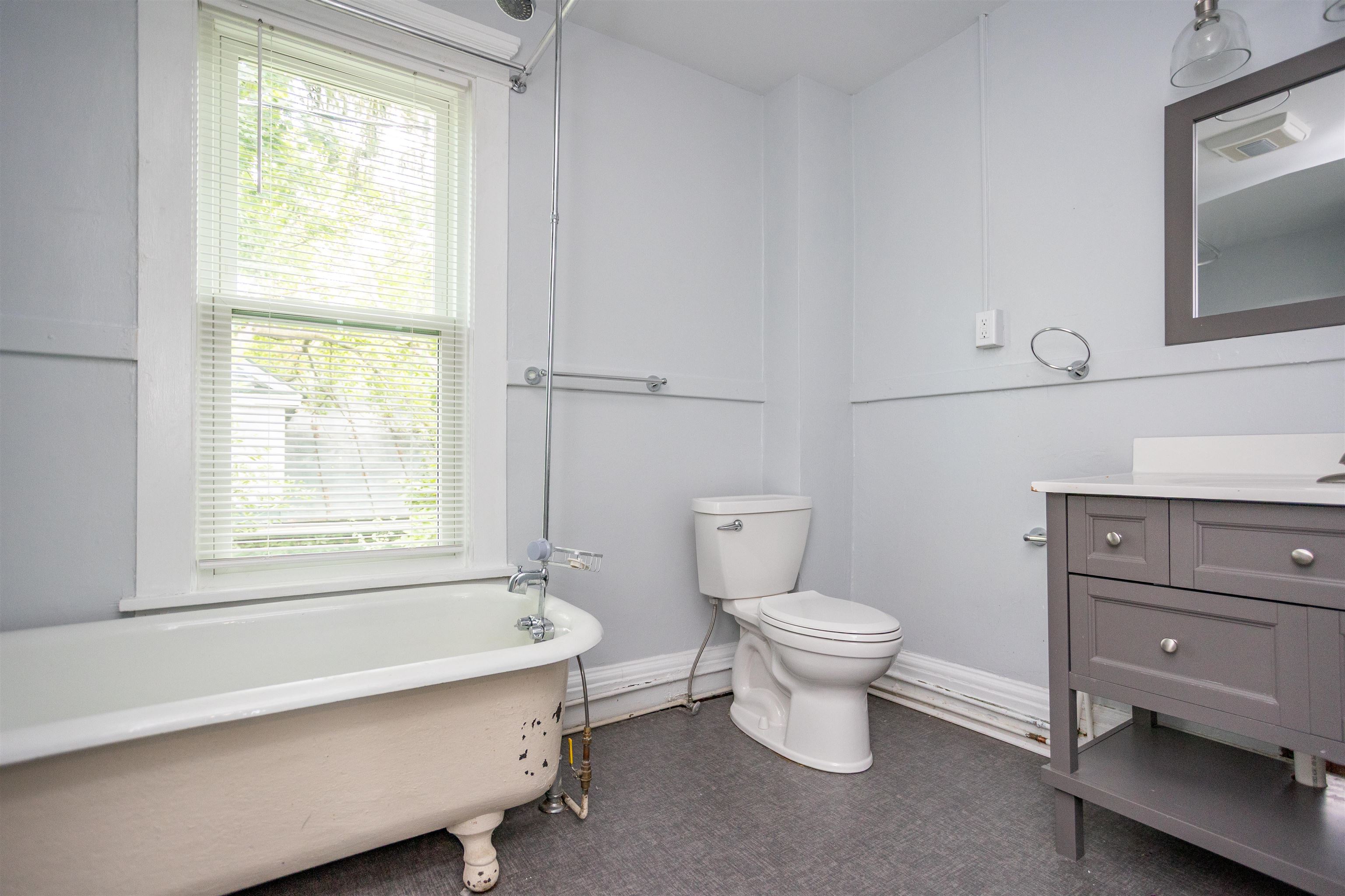 473 W WATER ST, HARRISONBURG, Virginia 22801, 4 Bedrooms Bedrooms, ,2 BathroomsBathrooms,Residential,473 W WATER ST,680868 MLS # 680868 473 W WATER ST, HARRISONBURG, Virginia 22801, 4 Bedrooms Bedrooms, ,2 BathroomsBathrooms,Residential,473 W WATER ST,680868 MLS # 680868