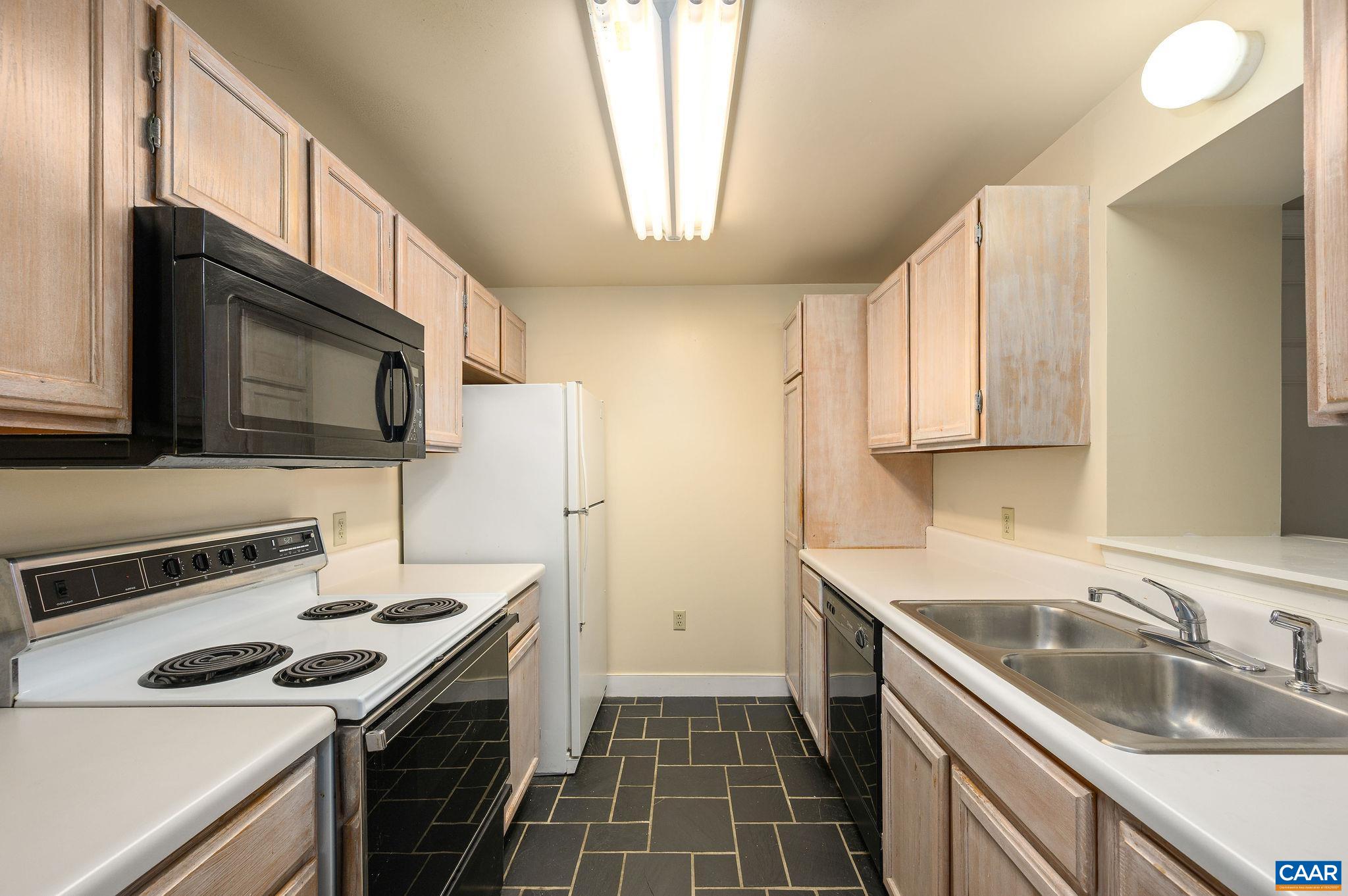 804 E JEFFERSON ST, CHARLOTTESVILLE, Virginia 22902, 2 Bedrooms Bedrooms, ,2 BathroomsBathrooms,Residential,804 E JEFFERSON ST,680870 MLS # 680870