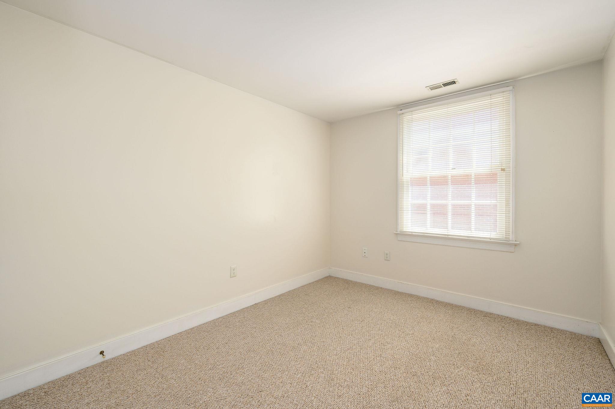 804 E JEFFERSON ST, CHARLOTTESVILLE, Virginia 22902, 2 Bedrooms Bedrooms, ,2 BathroomsBathrooms,Residential,804 E JEFFERSON ST,680870 MLS # 680870