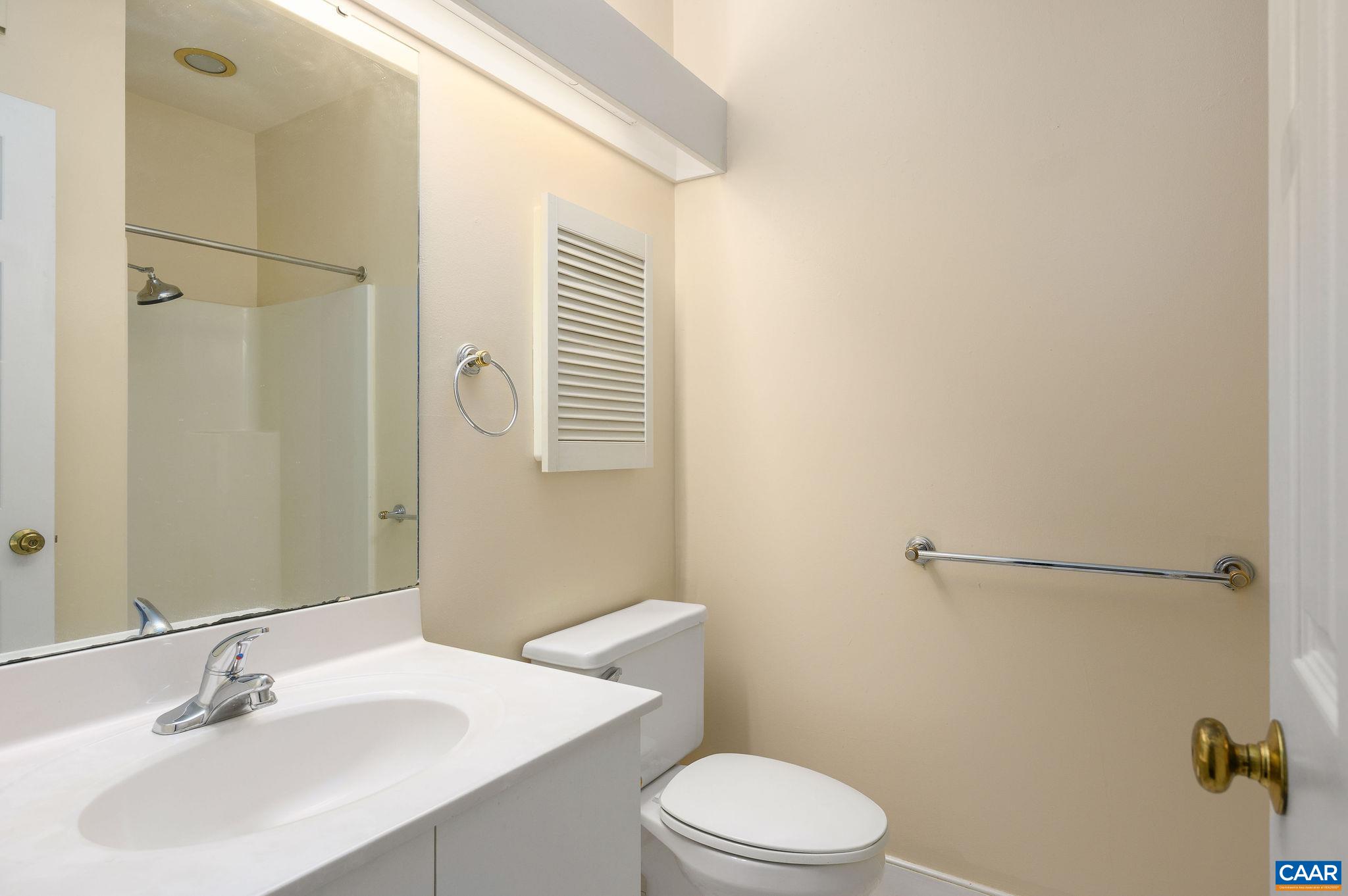 804 E JEFFERSON ST, CHARLOTTESVILLE, Virginia 22902, 2 Bedrooms Bedrooms, ,2 BathroomsBathrooms,Residential,804 E JEFFERSON ST,680870 MLS # 680870