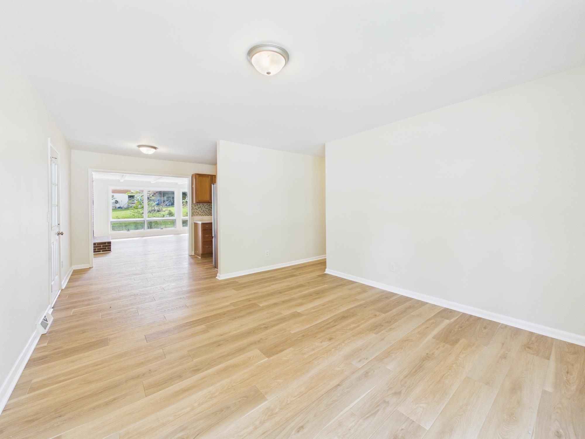 715 CHERRY HILL DR, STAUNTON, Virginia 24401, 3 Bedrooms Bedrooms, ,1 BathroomBathrooms,Residential,715 CHERRY HILL DR,680873 MLS # 680873 715 CHERRY HILL DR, STAUNTON, Virginia 24401, 3 Bedrooms Bedrooms, ,1 BathroomBathrooms,Residential,715 CHERRY HILL DR,680873 MLS # 680873