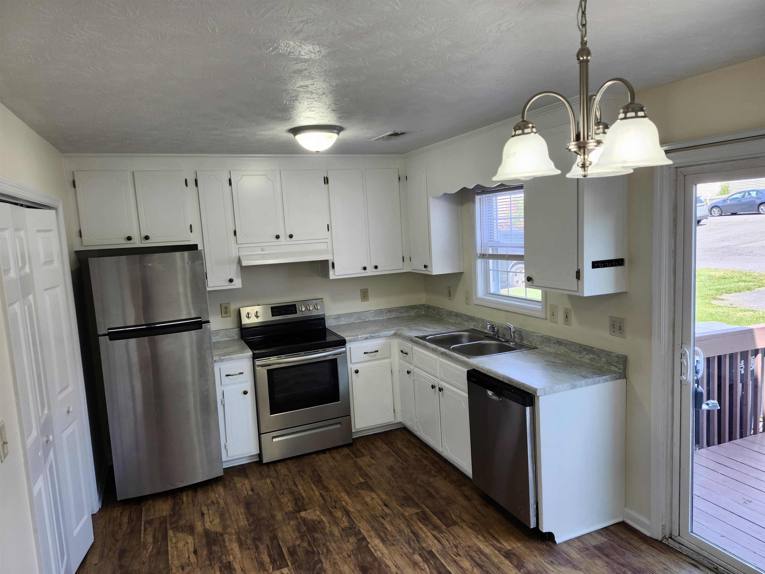 1466 W MARKET ST, HARRISONBURG, Virginia 22801, 2 Bedrooms Bedrooms, ,1 BathroomBathrooms,Residential,1466 W MARKET ST,680878 MLS # 680878 1466 W MARKET ST, HARRISONBURG, Virginia 22801, 2 Bedrooms Bedrooms, ,1 BathroomBathrooms,Residential,1466 W MARKET ST,680878 MLS # 680878