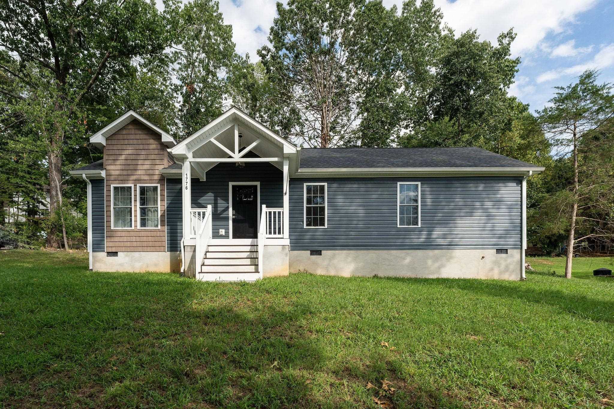 1776 HAWTHORNE AVE, BUENA VISTA, Virginia 24416, 3 Bedrooms Bedrooms, ,2 BathroomsBathrooms,Residential,1776 HAWTHORNE AVE,680887 MLS # 680887 1776 HAWTHORNE AVE, BUENA VISTA, Virginia 24416, 3 Bedrooms Bedrooms, ,2 BathroomsBathrooms,Residential,1776 HAWTHORNE AVE,680887 MLS # 680887