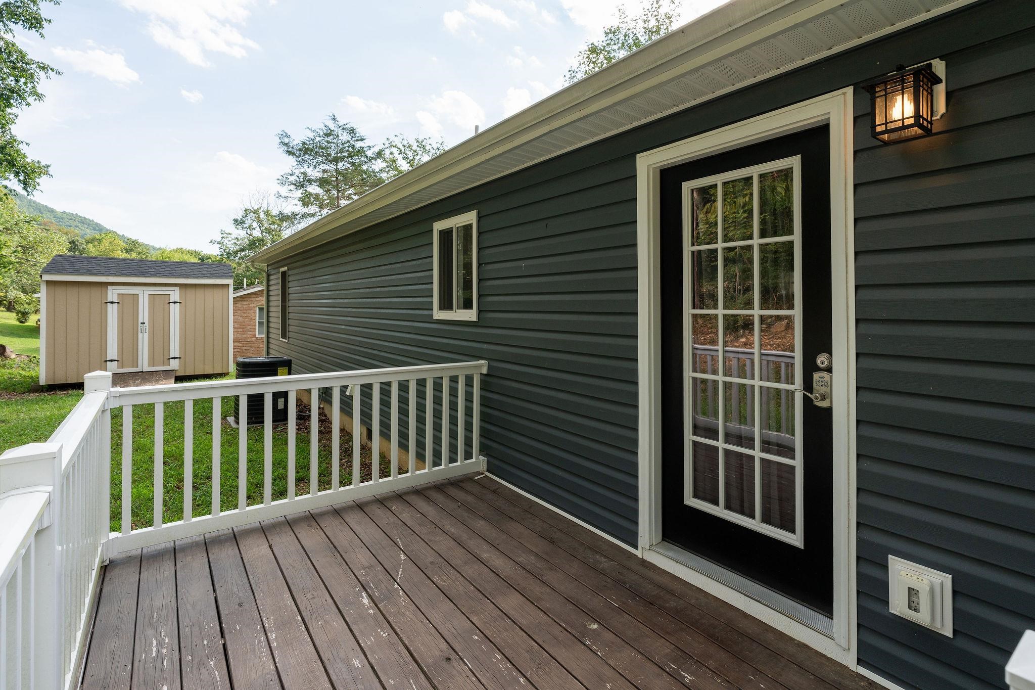1776 HAWTHORNE AVE, BUENA VISTA, Virginia 24416, 3 Bedrooms Bedrooms, ,2 BathroomsBathrooms,Residential,1776 HAWTHORNE AVE,680887 MLS # 680887 1776 HAWTHORNE AVE, BUENA VISTA, Virginia 24416, 3 Bedrooms Bedrooms, ,2 BathroomsBathrooms,Residential,1776 HAWTHORNE AVE,680887 MLS # 680887