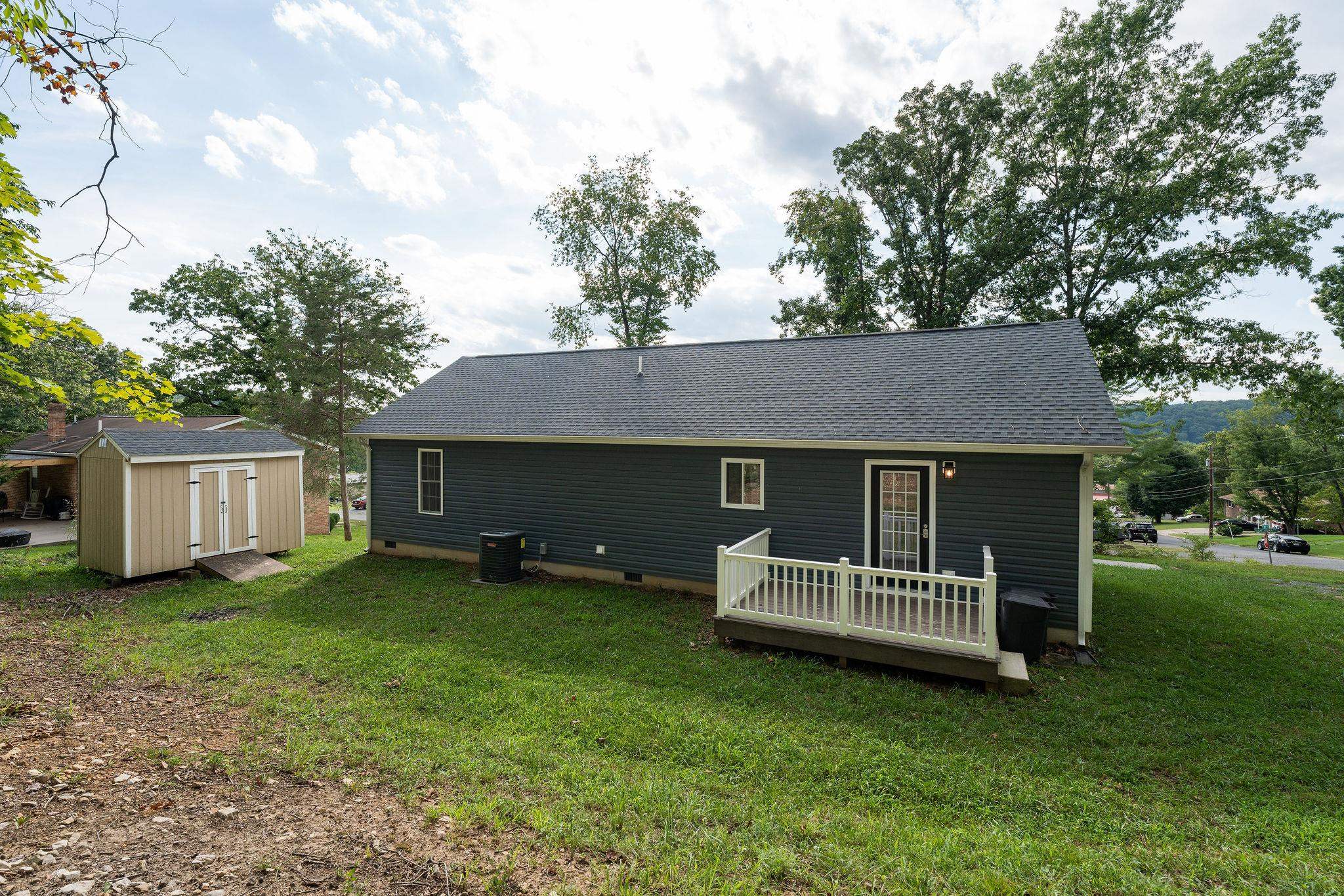 1776 HAWTHORNE AVE, BUENA VISTA, Virginia 24416, 3 Bedrooms Bedrooms, ,2 BathroomsBathrooms,Residential,1776 HAWTHORNE AVE,680887 MLS # 680887 1776 HAWTHORNE AVE, BUENA VISTA, Virginia 24416, 3 Bedrooms Bedrooms, ,2 BathroomsBathrooms,Residential,1776 HAWTHORNE AVE,680887 MLS # 680887
