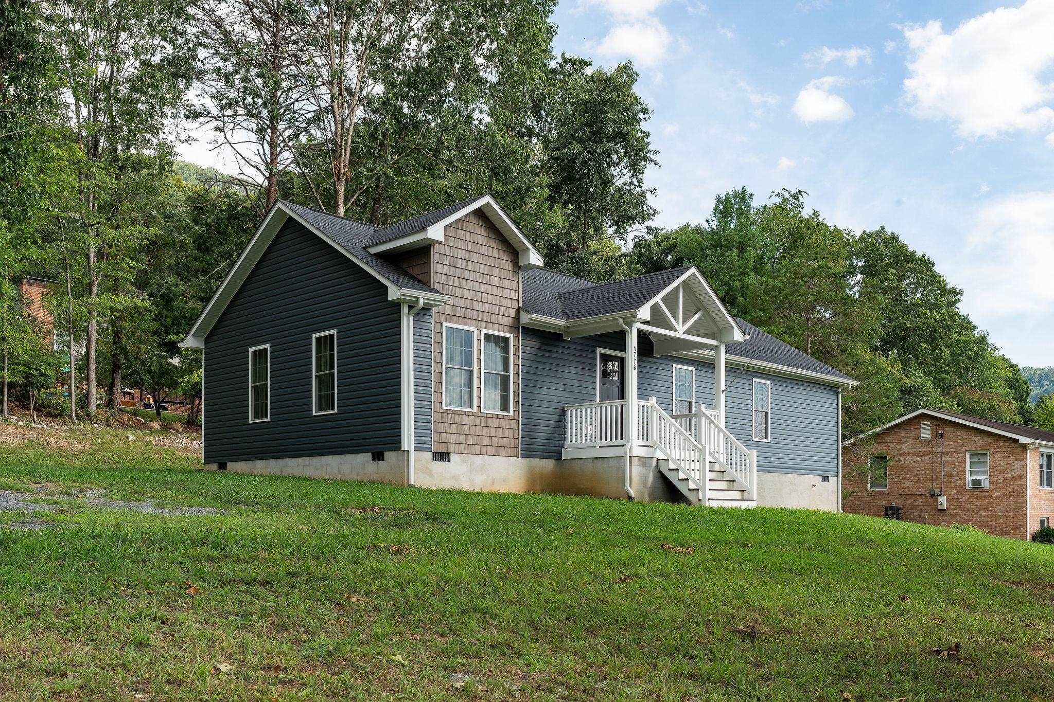 1776 HAWTHORNE AVE, BUENA VISTA, Virginia 24416, 3 Bedrooms Bedrooms, ,2 BathroomsBathrooms,Residential,1776 HAWTHORNE AVE,680887 MLS # 680887 1776 HAWTHORNE AVE, BUENA VISTA, Virginia 24416, 3 Bedrooms Bedrooms, ,2 BathroomsBathrooms,Residential,1776 HAWTHORNE AVE,680887 MLS # 680887