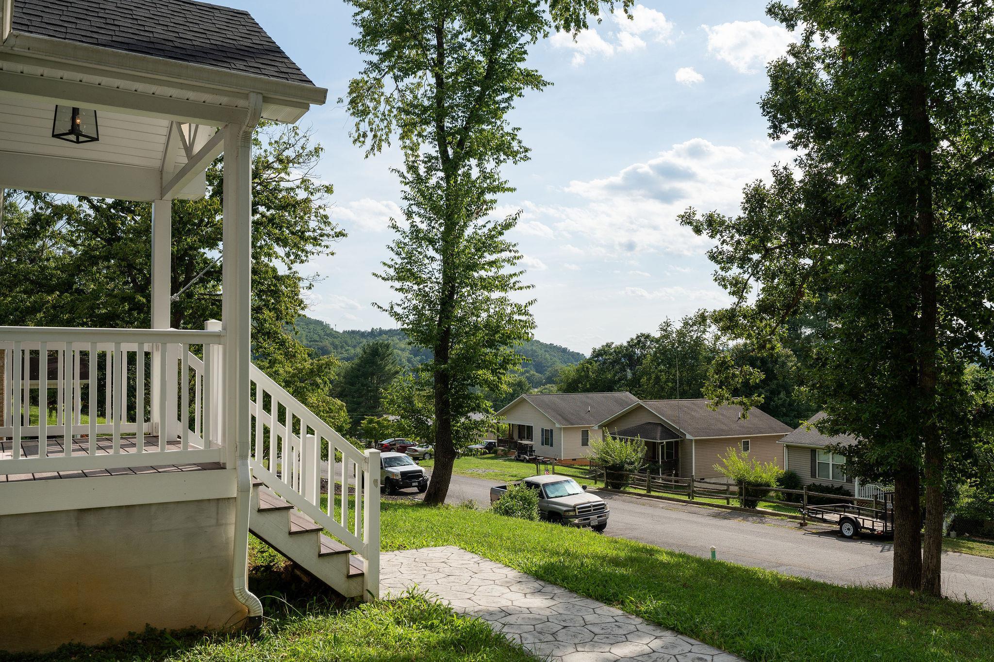 1776 HAWTHORNE AVE, BUENA VISTA, Virginia 24416, 3 Bedrooms Bedrooms, ,2 BathroomsBathrooms,Residential,1776 HAWTHORNE AVE,680887 MLS # 680887 1776 HAWTHORNE AVE, BUENA VISTA, Virginia 24416, 3 Bedrooms Bedrooms, ,2 BathroomsBathrooms,Residential,1776 HAWTHORNE AVE,680887 MLS # 680887