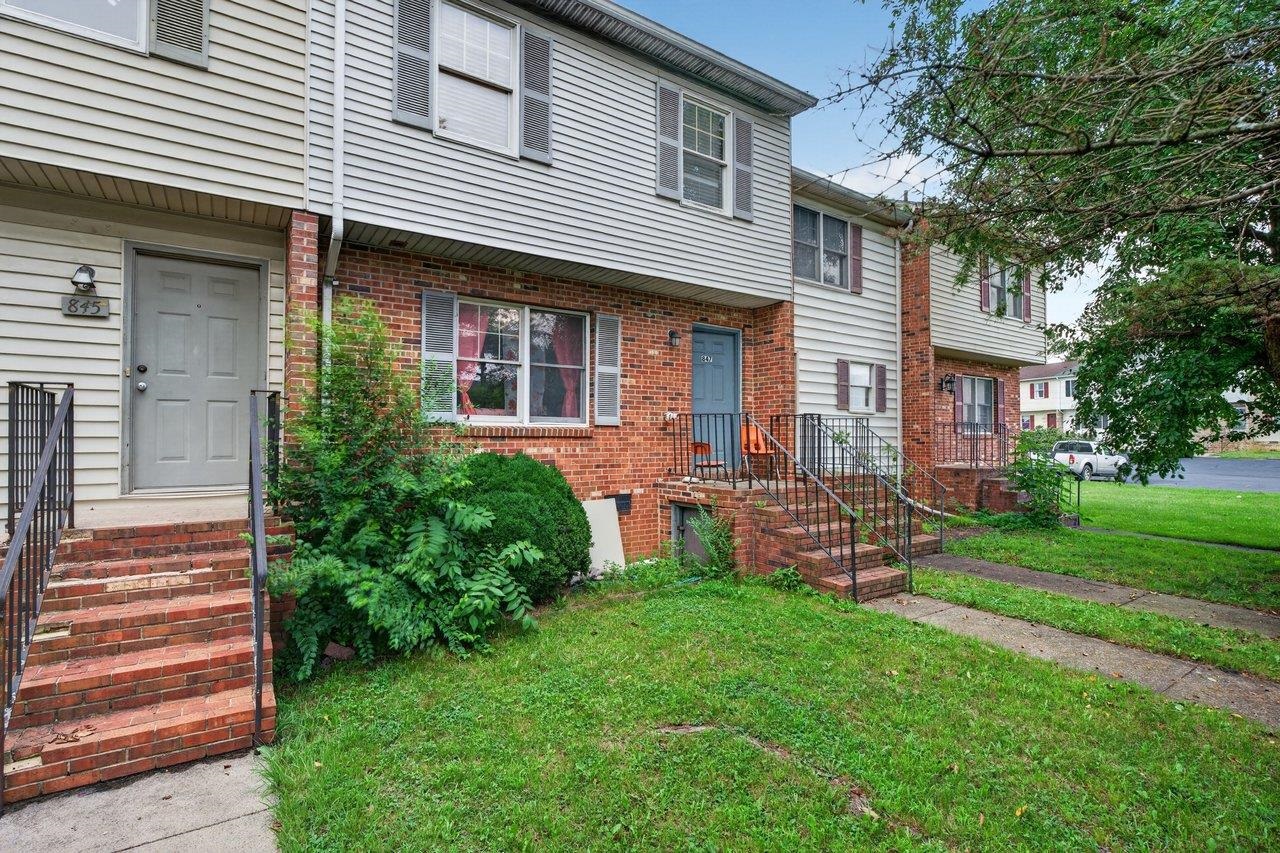 847 VINE ST, HARRISONBURG, Virginia 22802, 3 Bedrooms Bedrooms, ,1 BathroomBathrooms,Residential,847 VINE ST,679367 MLS # 679367 847 VINE ST, HARRISONBURG, Virginia 22802, 3 Bedrooms Bedrooms, ,1 BathroomBathrooms,Residential,847 VINE ST,679367 MLS # 679367
