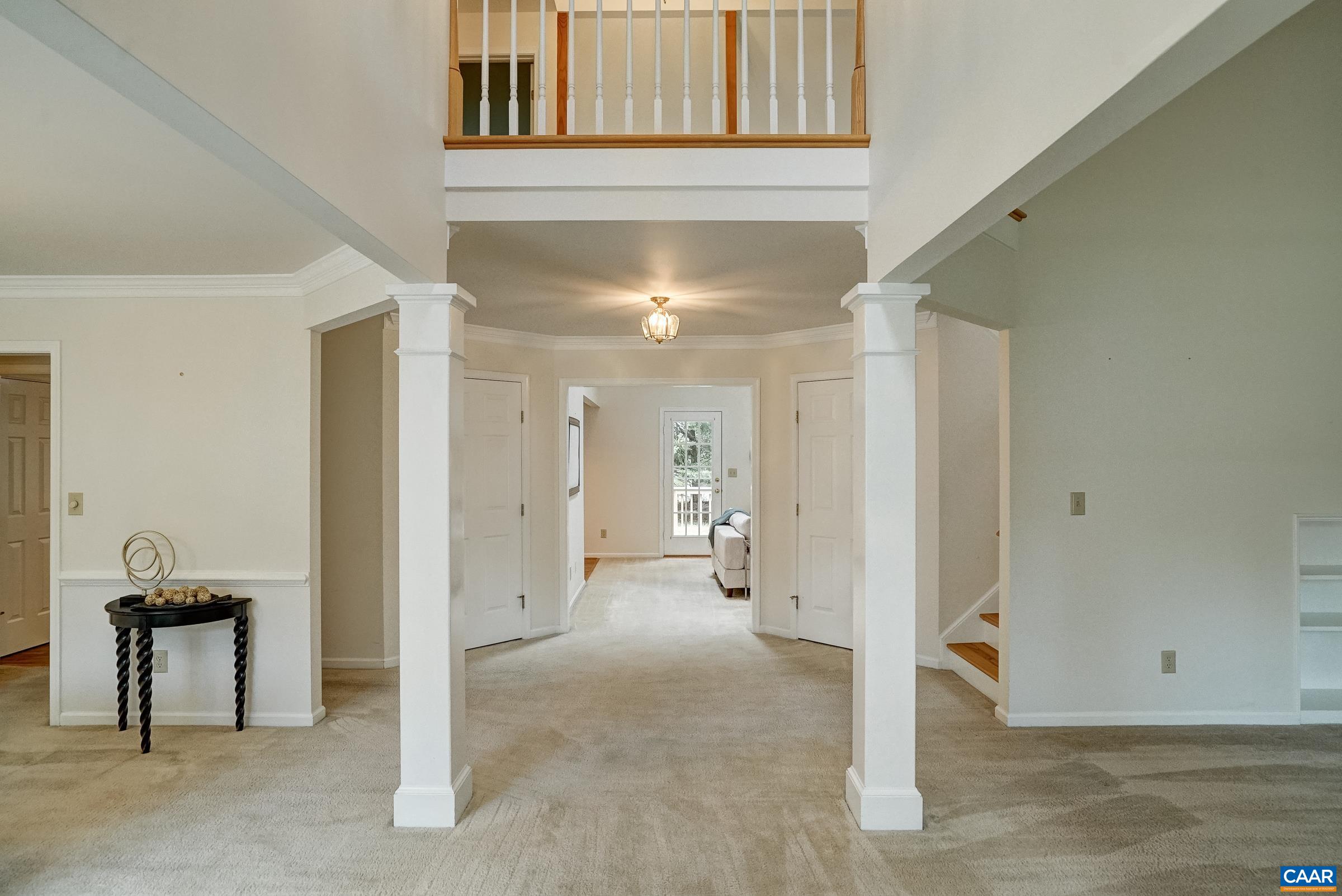 Vaulted entryway with columns Vaulted entryway with columns