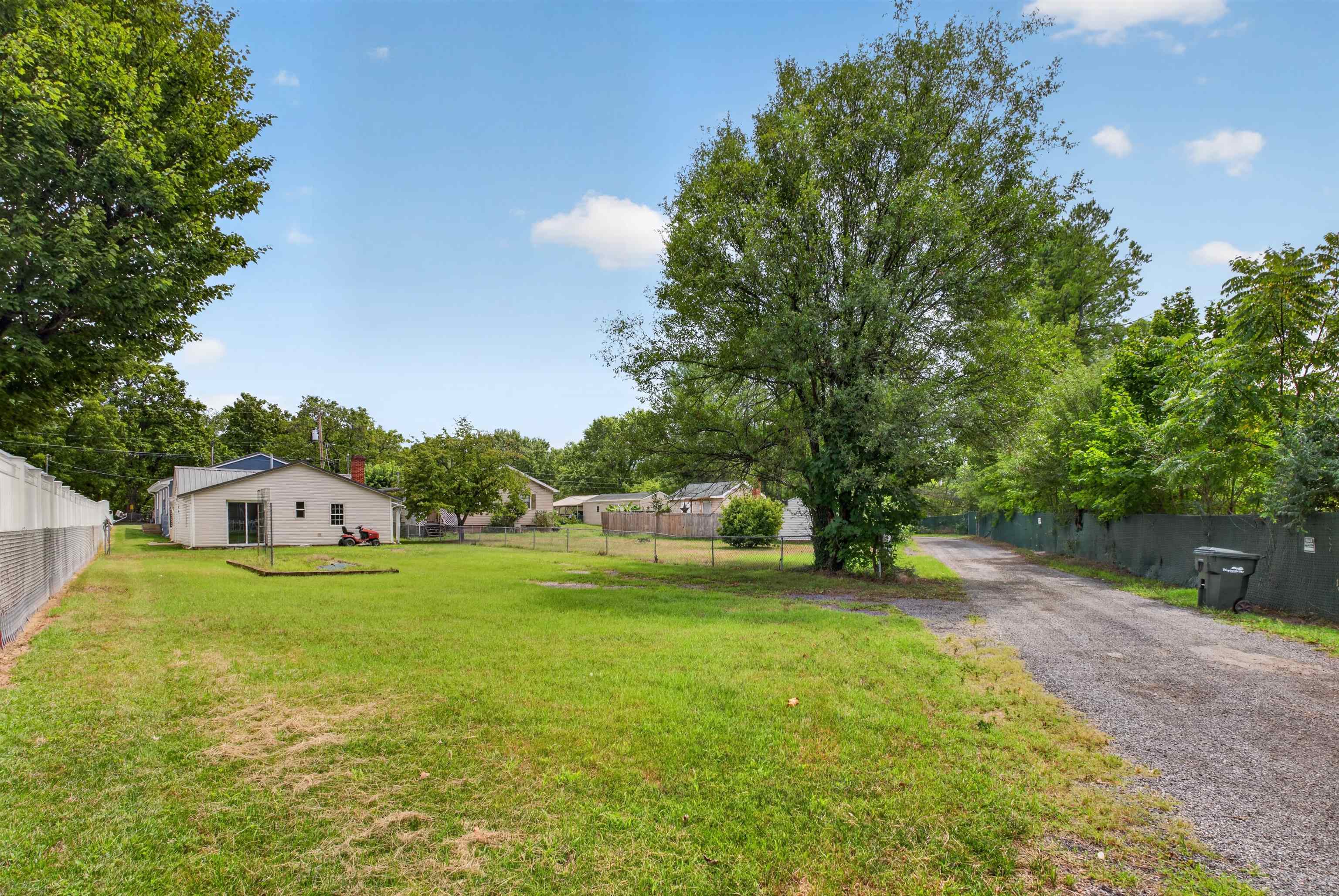 1433 HARDING AVE, WAYNESBORO, Virginia 22980, 3 Bedrooms Bedrooms, ,2 BathroomsBathrooms,Residential,1433 HARDING AVE,680888 MLS # 680888