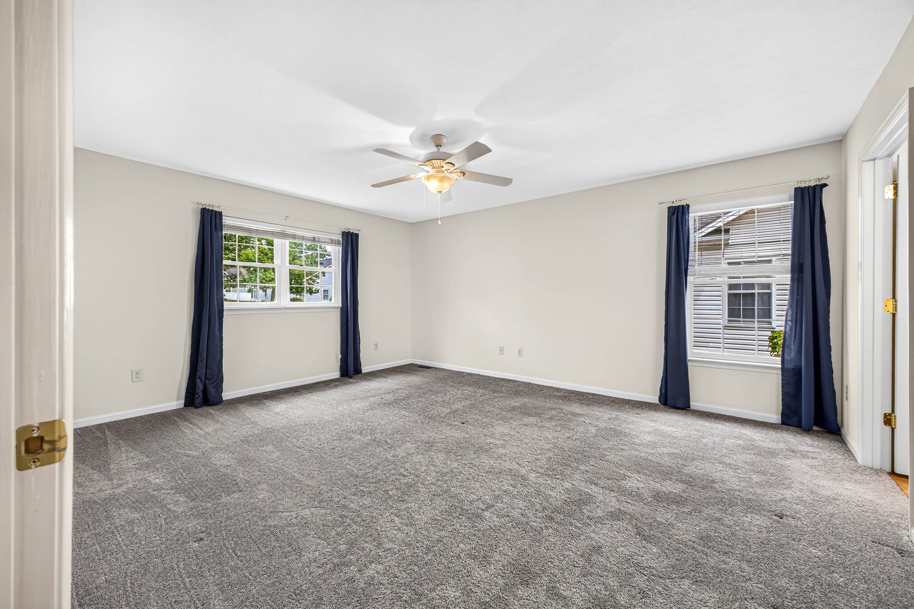 426 HICKORY GROVE CIR, HARRISONBURG, Virginia 22801, 3 Bedrooms Bedrooms, ,2 BathroomsBathrooms,Residential,426 HICKORY GROVE CIR,680896 MLS # 680896