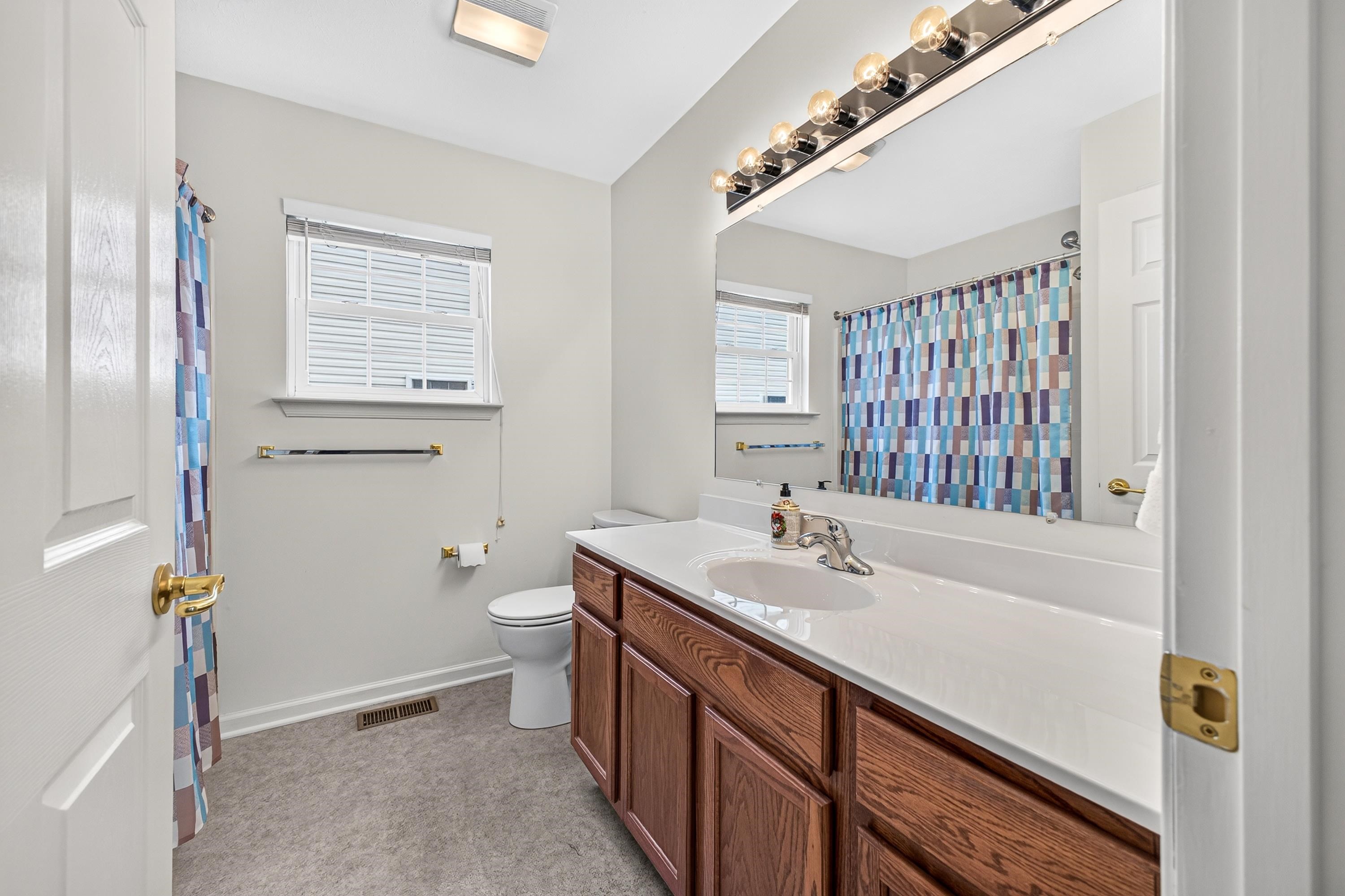426 HICKORY GROVE CIR, HARRISONBURG, Virginia 22801, 3 Bedrooms Bedrooms, ,2 BathroomsBathrooms,Residential,426 HICKORY GROVE CIR,680896 MLS # 680896