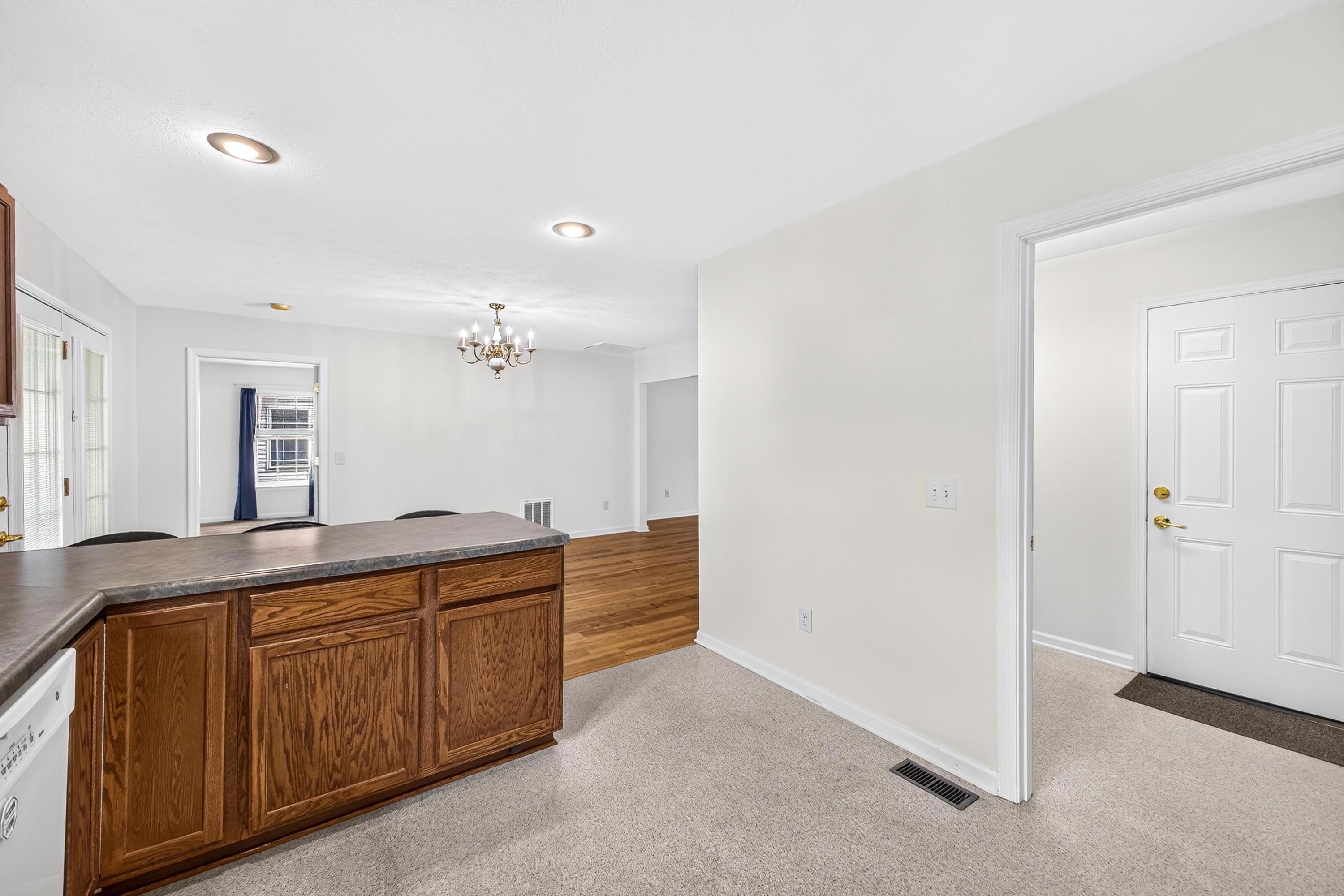 426 HICKORY GROVE CIR, HARRISONBURG, Virginia 22801, 3 Bedrooms Bedrooms, ,2 BathroomsBathrooms,Residential,426 HICKORY GROVE CIR,680896 MLS # 680896
