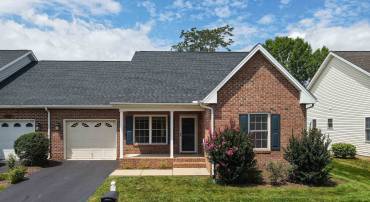 426 HICKORY GROVE CIR, HARRISONBURG, Virginia 22801, 3 Bedrooms Bedrooms, ,2 BathroomsBathrooms,Residential,426 HICKORY GROVE CIR,680896 MLS # 680896