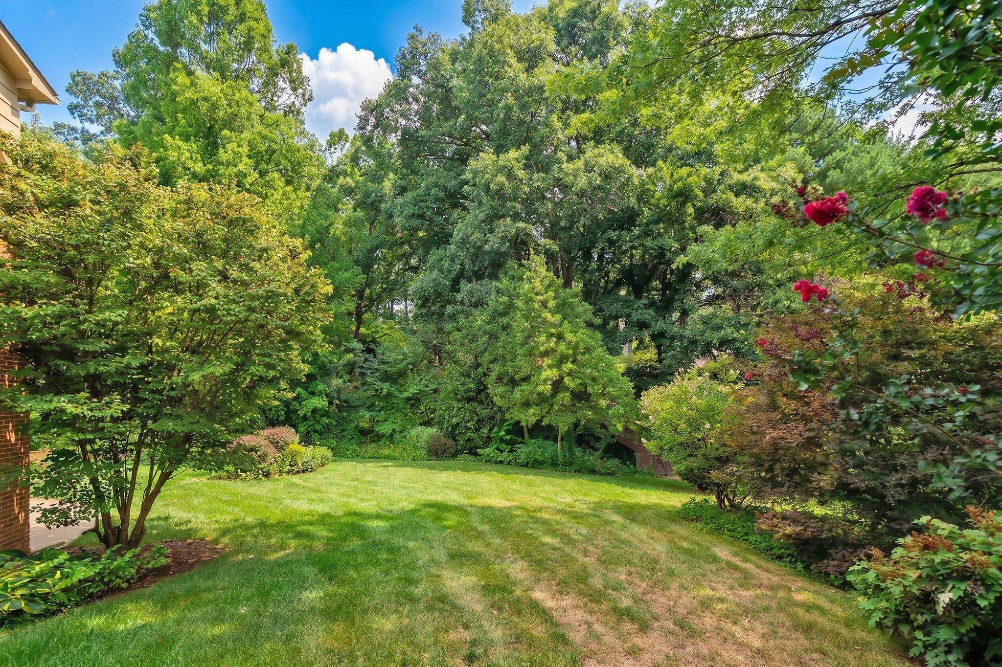 900 FAIRWAY DR, WAYNESBORO, Virginia 22980, 4 Bedrooms Bedrooms, ,4 BathroomsBathrooms,Residential,Dupont Executive '60's Nostalgia,900 FAIRWAY DR,680897 MLS # 680897