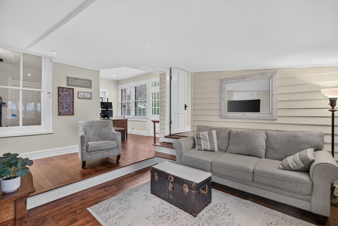 110 PARK AVE, GROTTOES, Virginia 24441, 5 Bedrooms Bedrooms, ,2 BathroomsBathrooms,Residential,110 PARK AVE,680900 MLS # 680900 110 PARK AVE, GROTTOES, Virginia 24441, 5 Bedrooms Bedrooms, ,2 BathroomsBathrooms,Residential,110 PARK AVE,680900 MLS # 680900