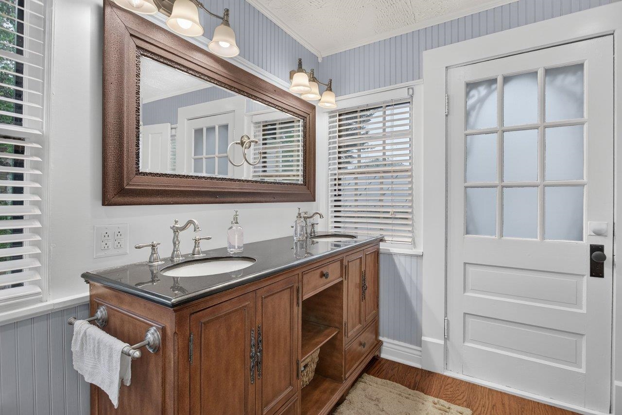 110 PARK AVE, GROTTOES, Virginia 24441, 5 Bedrooms Bedrooms, ,2 BathroomsBathrooms,Residential,110 PARK AVE,680900 MLS # 680900 110 PARK AVE, GROTTOES, Virginia 24441, 5 Bedrooms Bedrooms, ,2 BathroomsBathrooms,Residential,110 PARK AVE,680900 MLS # 680900