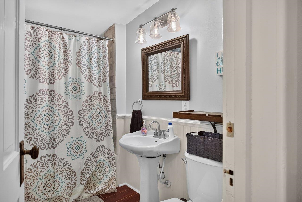110 PARK AVE, GROTTOES, Virginia 24441, 5 Bedrooms Bedrooms, ,2 BathroomsBathrooms,Residential,110 PARK AVE,680900 MLS # 680900 110 PARK AVE, GROTTOES, Virginia 24441, 5 Bedrooms Bedrooms, ,2 BathroomsBathrooms,Residential,110 PARK AVE,680900 MLS # 680900