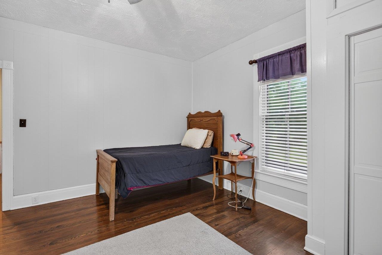 110 PARK AVE, GROTTOES, Virginia 24441, 5 Bedrooms Bedrooms, ,2 BathroomsBathrooms,Residential,110 PARK AVE,680900 MLS # 680900 110 PARK AVE, GROTTOES, Virginia 24441, 5 Bedrooms Bedrooms, ,2 BathroomsBathrooms,Residential,110 PARK AVE,680900 MLS # 680900