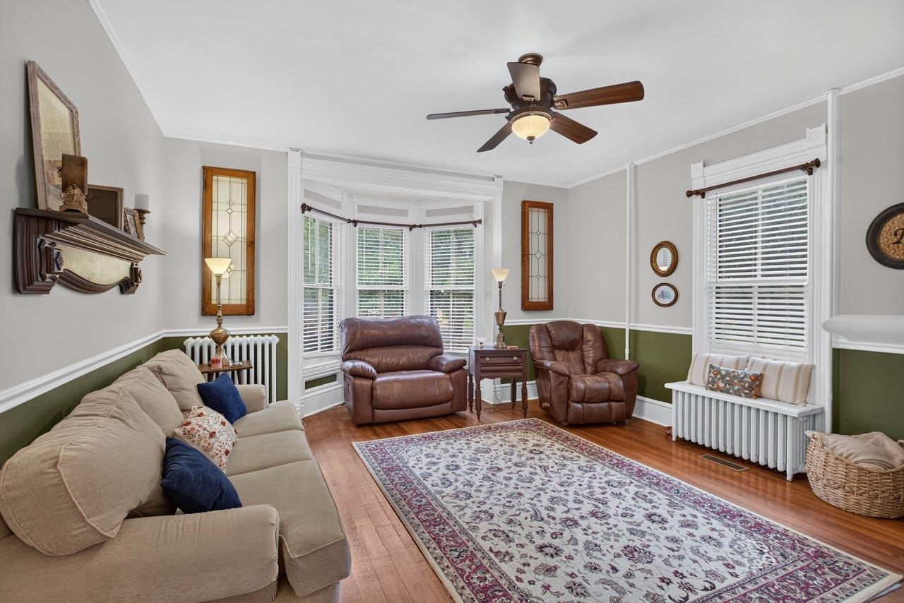 110 PARK AVE, GROTTOES, Virginia 24441, 5 Bedrooms Bedrooms, ,2 BathroomsBathrooms,Residential,110 PARK AVE,680900 MLS # 680900 110 PARK AVE, GROTTOES, Virginia 24441, 5 Bedrooms Bedrooms, ,2 BathroomsBathrooms,Residential,110 PARK AVE,680900 MLS # 680900