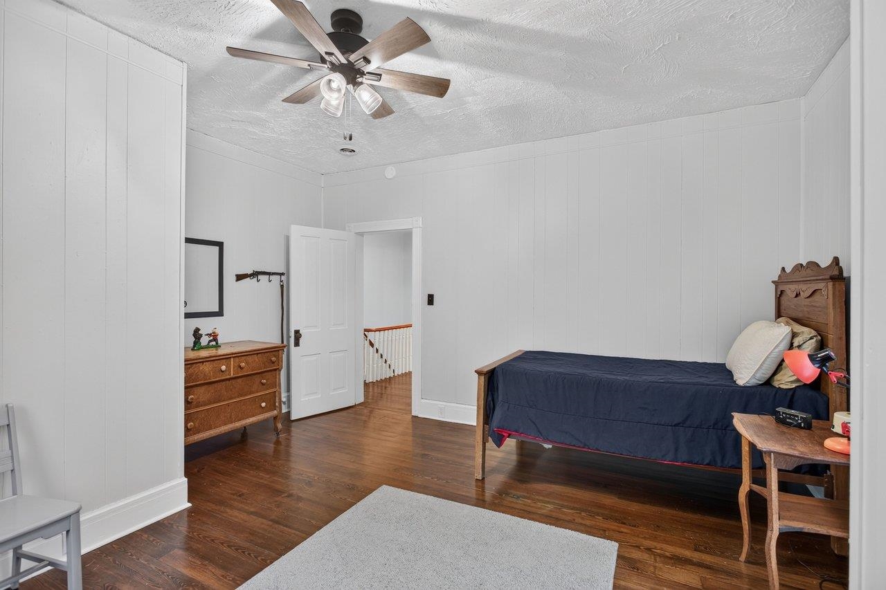 110 PARK AVE, GROTTOES, Virginia 24441, 5 Bedrooms Bedrooms, ,2 BathroomsBathrooms,Residential,110 PARK AVE,680900 MLS # 680900 110 PARK AVE, GROTTOES, Virginia 24441, 5 Bedrooms Bedrooms, ,2 BathroomsBathrooms,Residential,110 PARK AVE,680900 MLS # 680900
