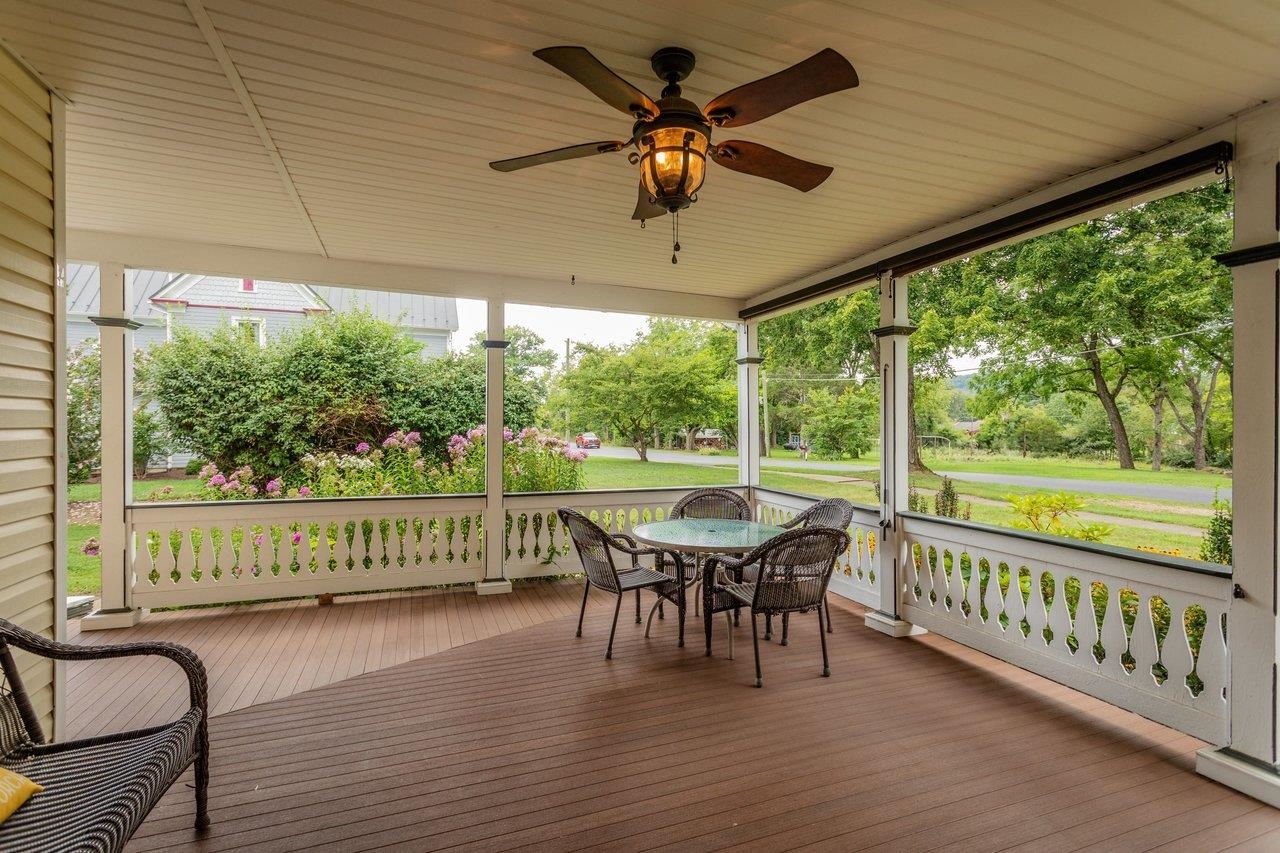 110 PARK AVE, GROTTOES, Virginia 24441, 5 Bedrooms Bedrooms, ,2 BathroomsBathrooms,Residential,110 PARK AVE,680900 MLS # 680900 110 PARK AVE, GROTTOES, Virginia 24441, 5 Bedrooms Bedrooms, ,2 BathroomsBathrooms,Residential,110 PARK AVE,680900 MLS # 680900