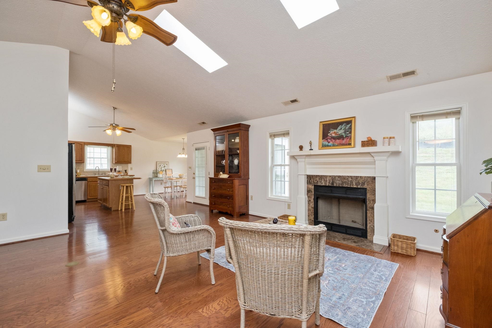 130 RED OAK DR, STAUNTON, Virginia 24401, 3 Bedrooms Bedrooms, ,2 BathroomsBathrooms,Residential,130 RED OAK DR,680901 MLS # 680901